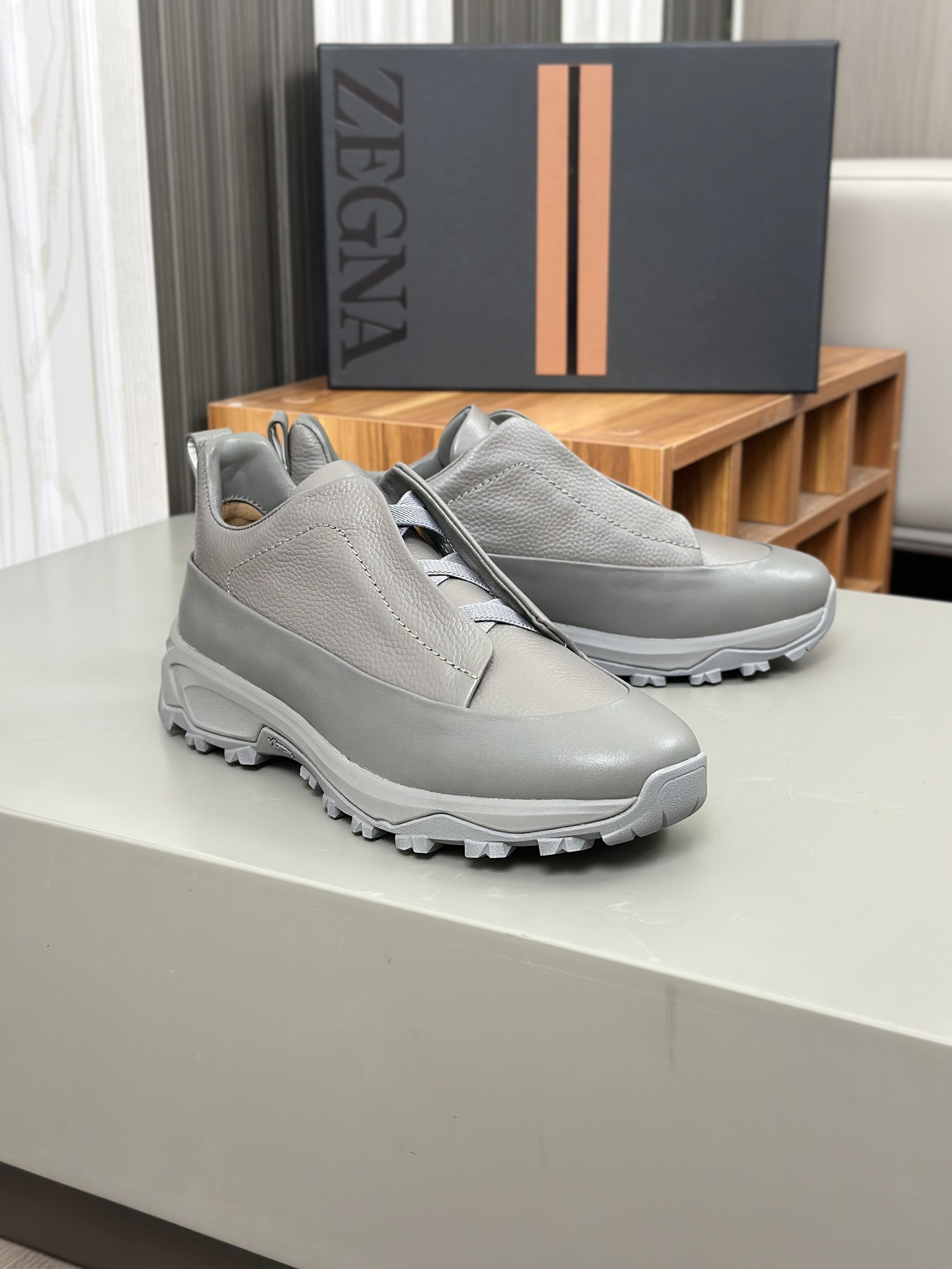2024Nueva Serie ZEGNA Zegna Zapatos de los hombres de gamuza Triple StitchMonte zapatos casuales de 
