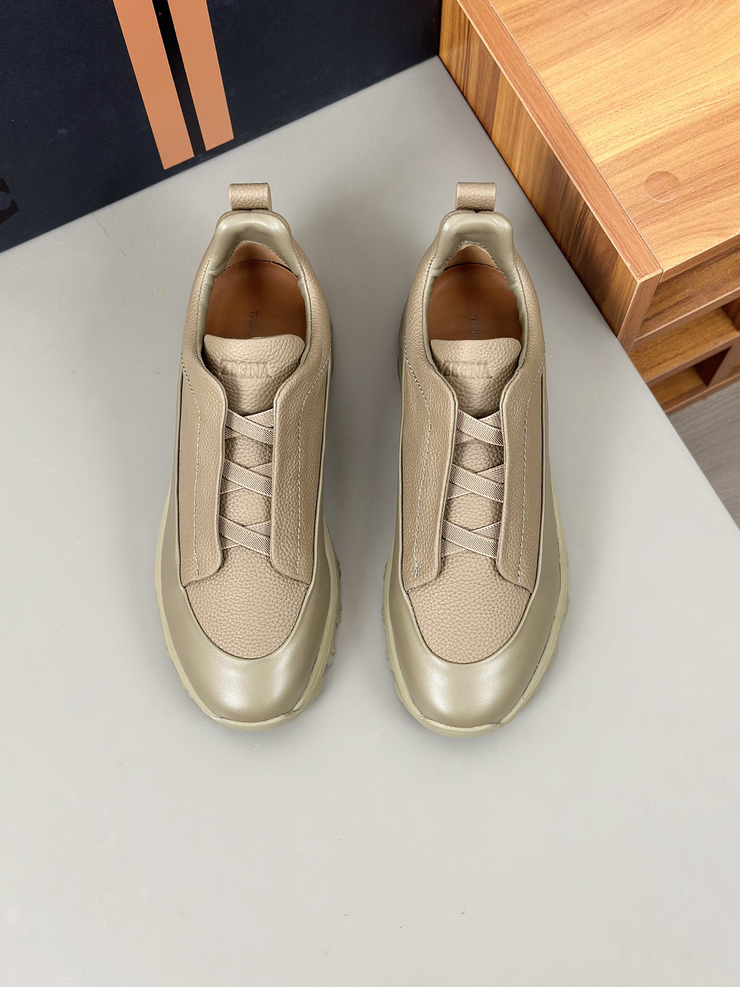 2024Nueva Serie ZEGNA Zegna Zapatos de los hombres de gamuza Triple StitchMonte zapatos casuales de 