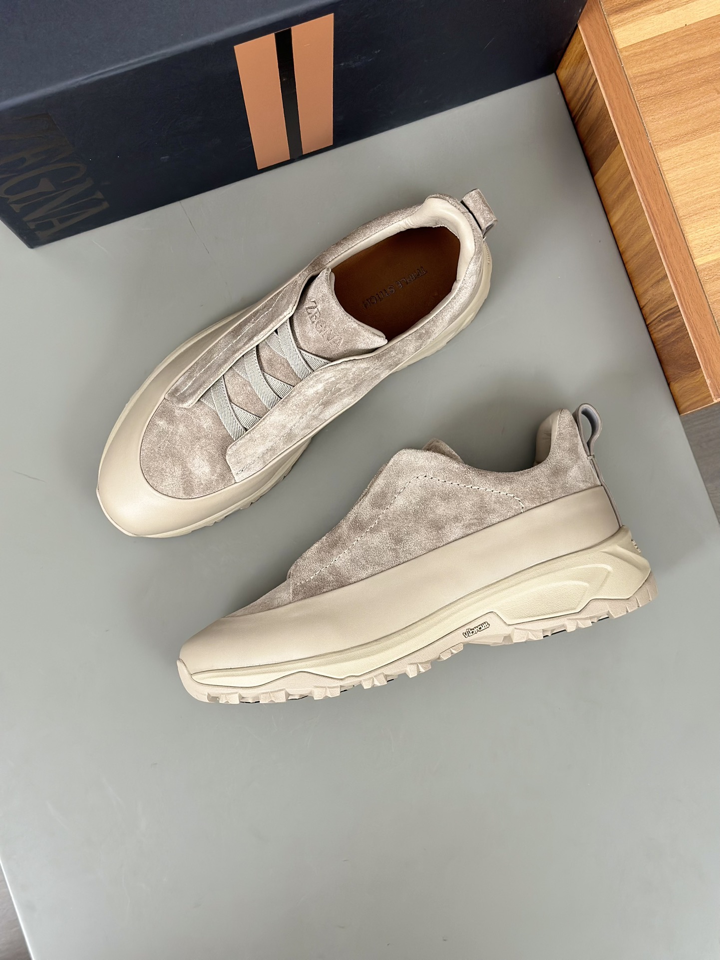 2024Nueva Serie ZEGNA Zegna Zapatos de los hombres de gamuza Triple StitchMonte zapatos casuales de 