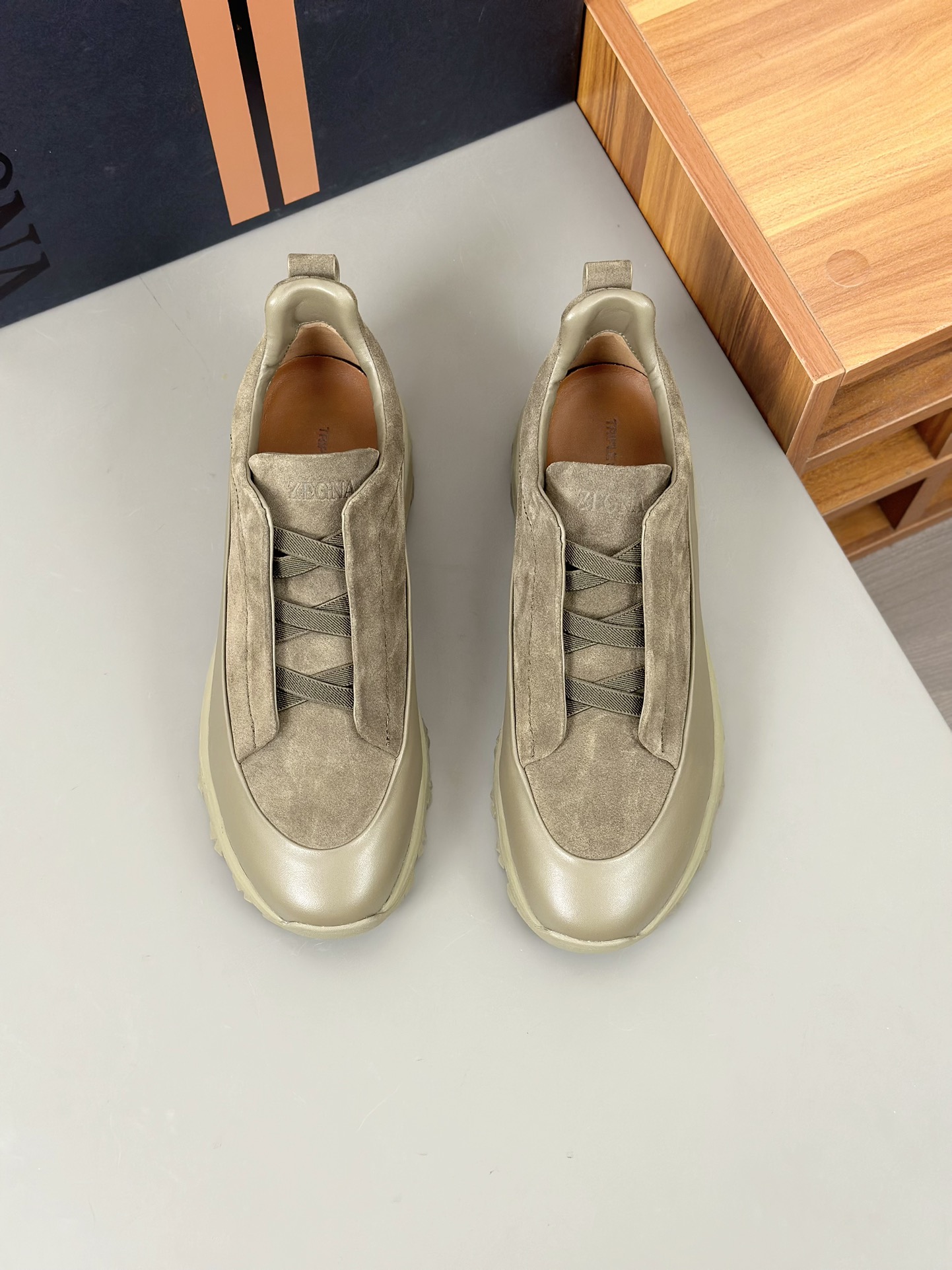 2024Nueva Serie ZEGNA Zegna Zapatos de los hombres de gamuza Triple StitchMonte zapatos casuales de 