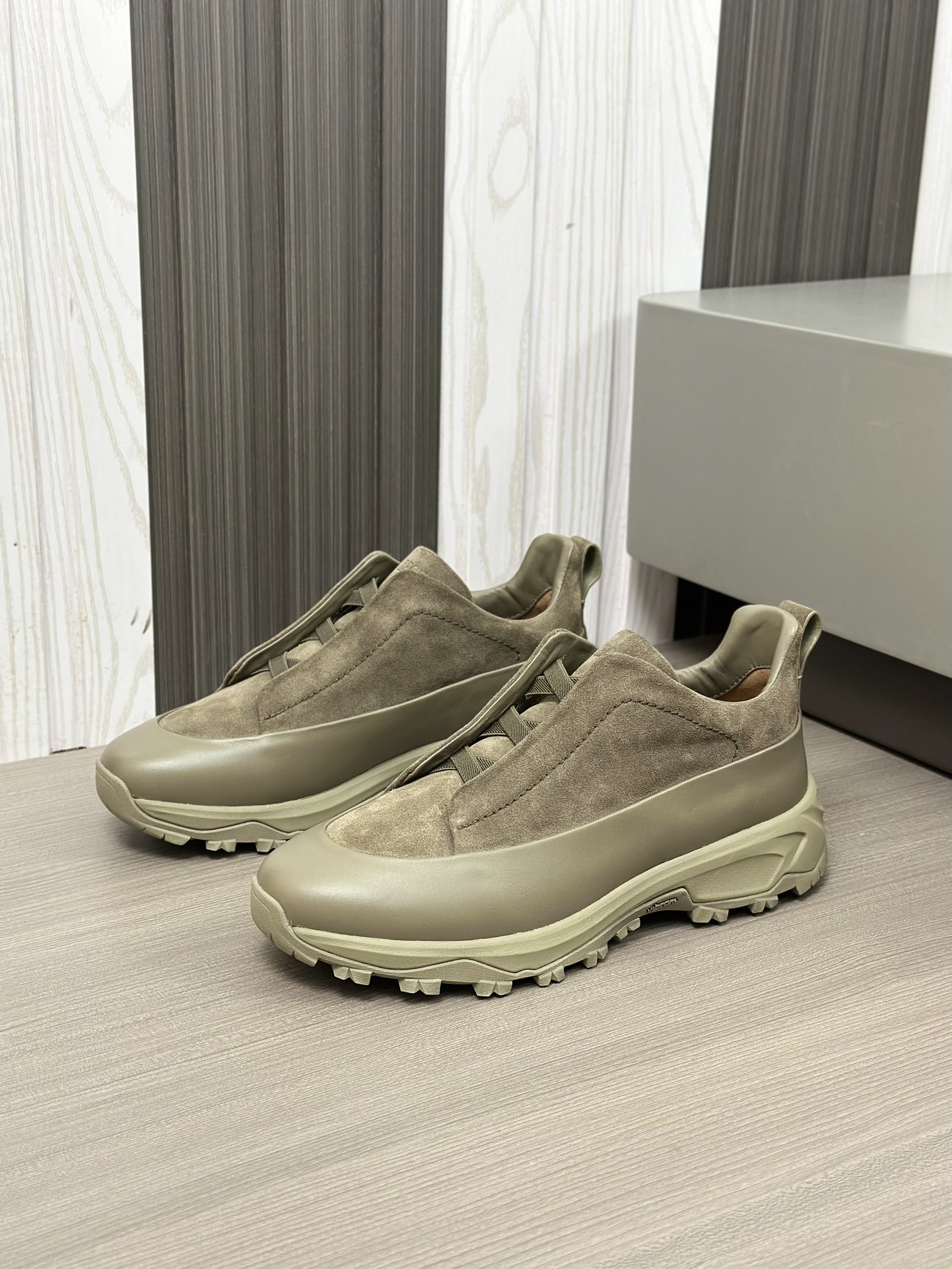 2024Nueva Serie ZEGNA Zegna Zapatos de los hombres de gamuza Triple StitchMonte zapatos casuales de 