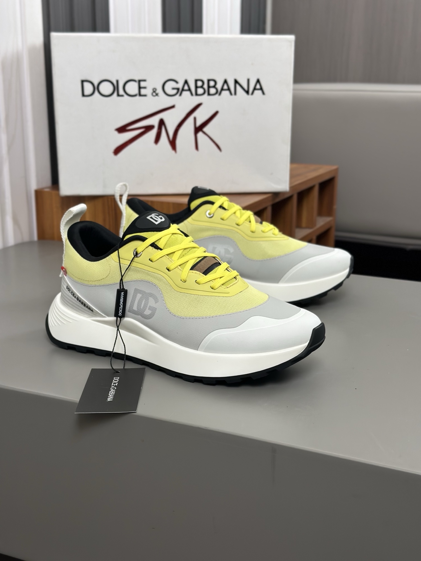 --Nuevo--Dolce&Gabbana--DG de gama alta de los hombres zapatos deportivo-casual. Mostrador superior 