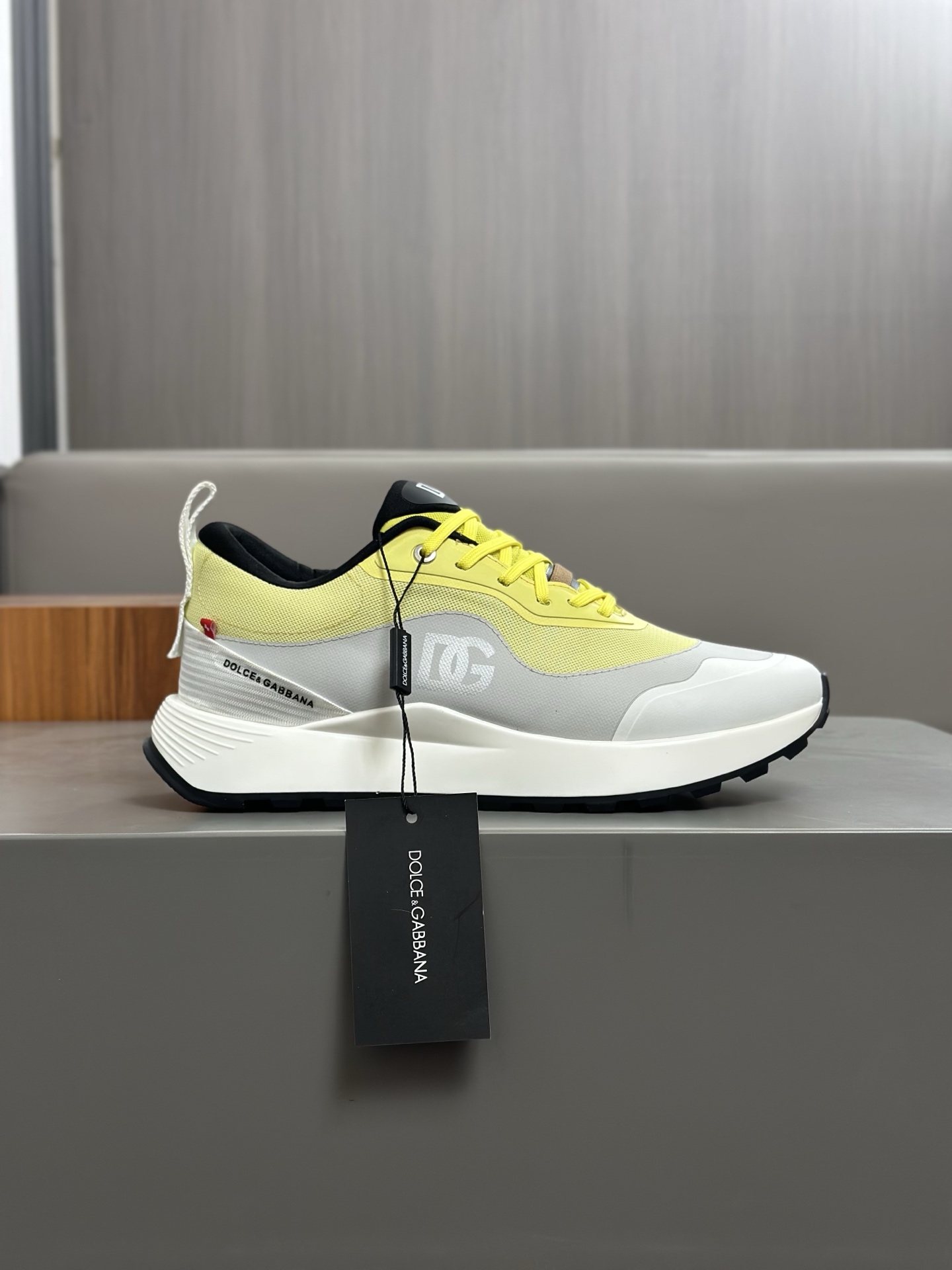--Nuevo--Dolce&Gabbana--DG de gama alta de los hombres zapatos deportivo-casual. Mostrador superior 