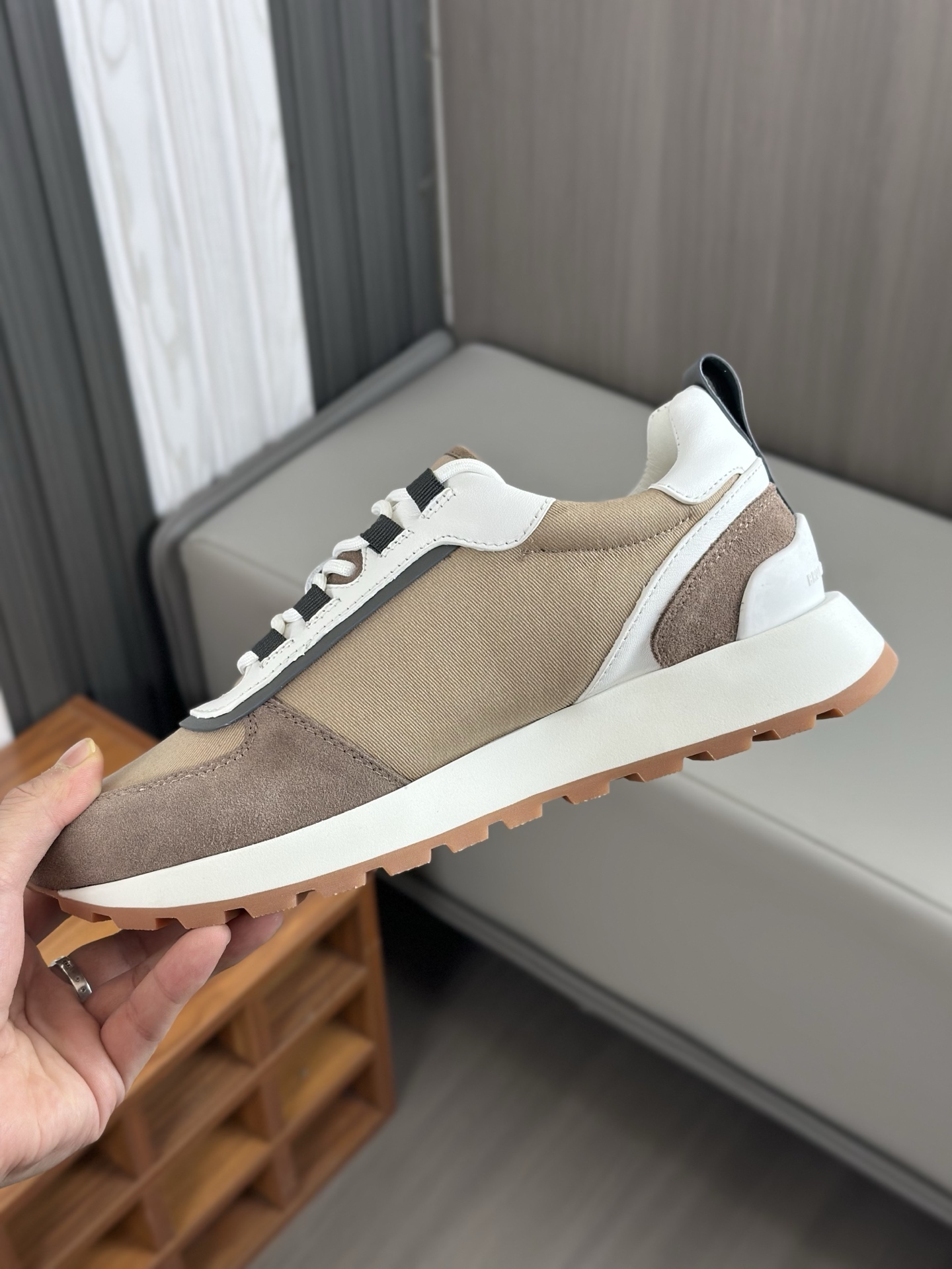 Brunello Cucinelli 2025 ss primavera y verano nuevos zapatos de los hombres a que se refiere (BC) Es