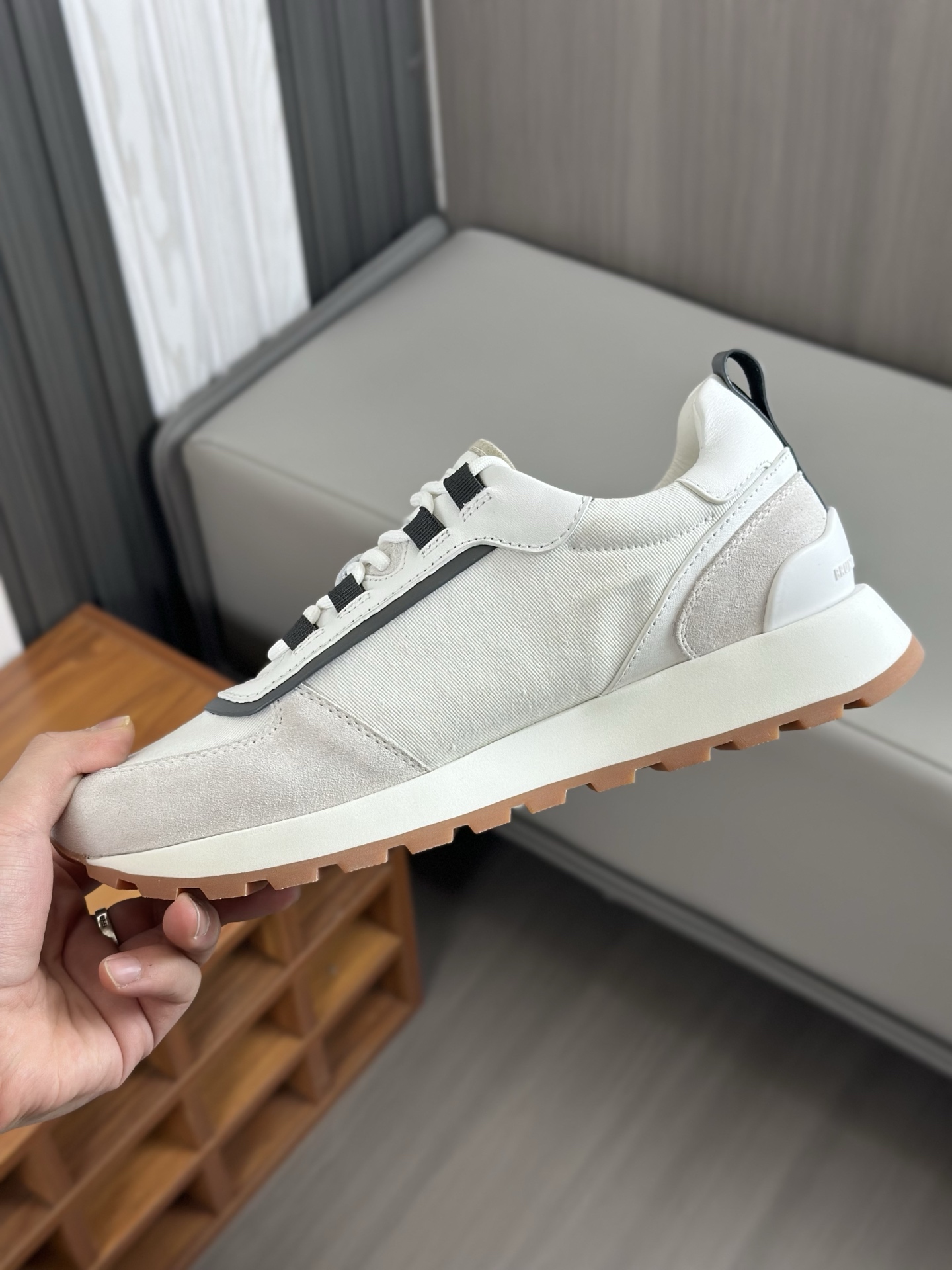 Brunello Cucinelli 2025 ss primavera y verano nuevos zapatos de los hombres a que se refiere (BC) Es