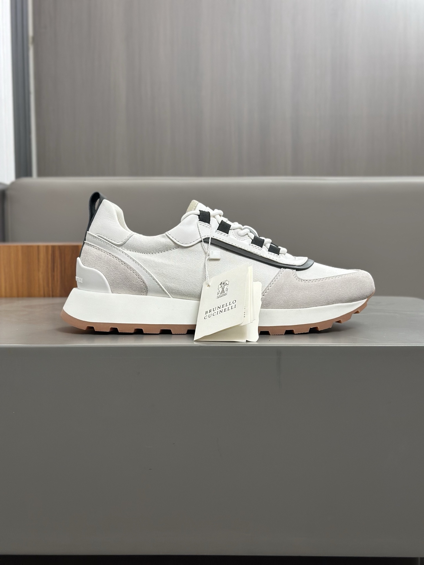 Brunello Cucinelli 2025 ss primavera y verano nuevos zapatos de los hombres a que se refiere (BC) Es