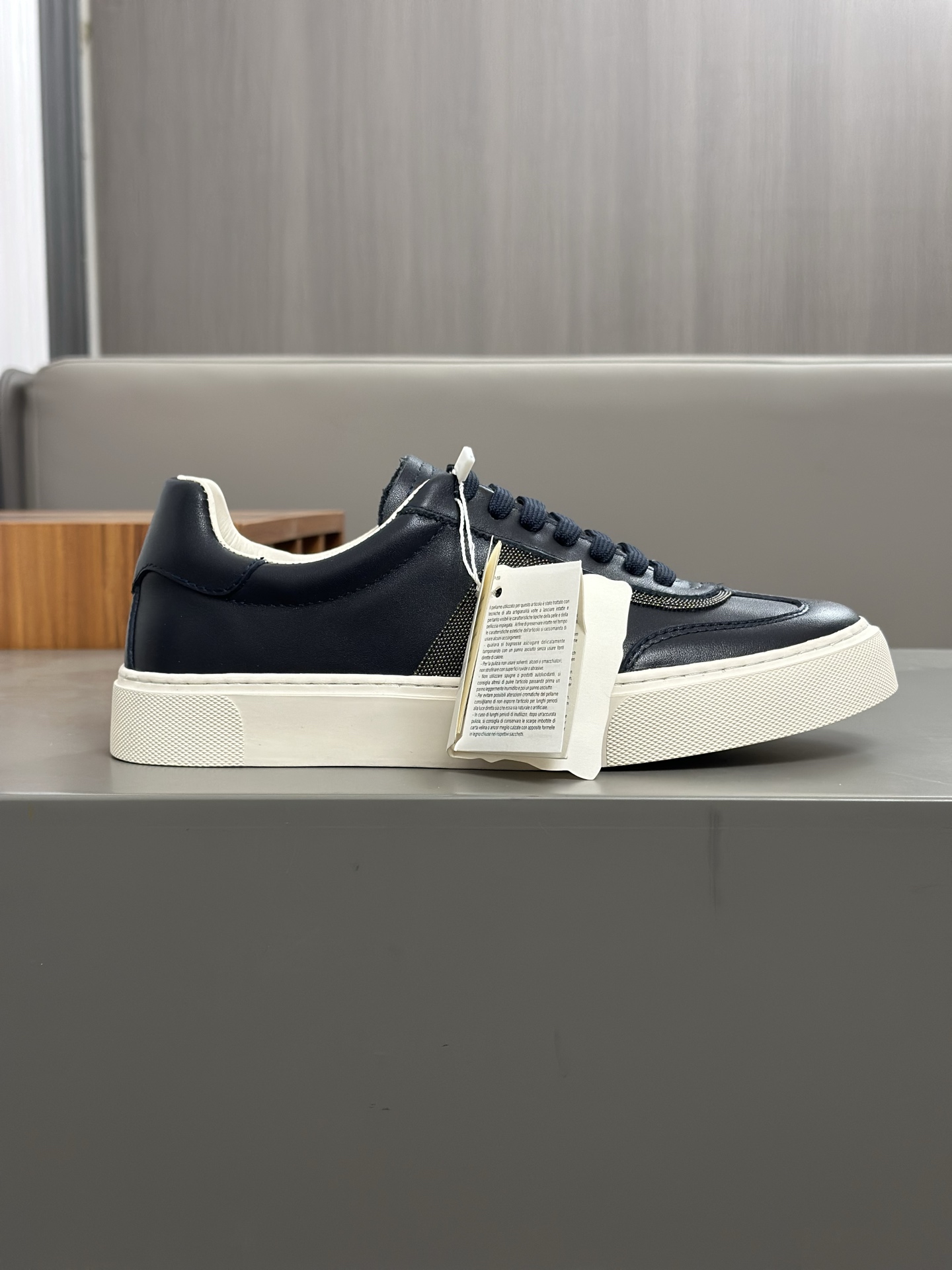 Brunello Cucinelli 2025 ss primavera y verano nuevos zapatos de los hombres a que se refiere (BC) Es