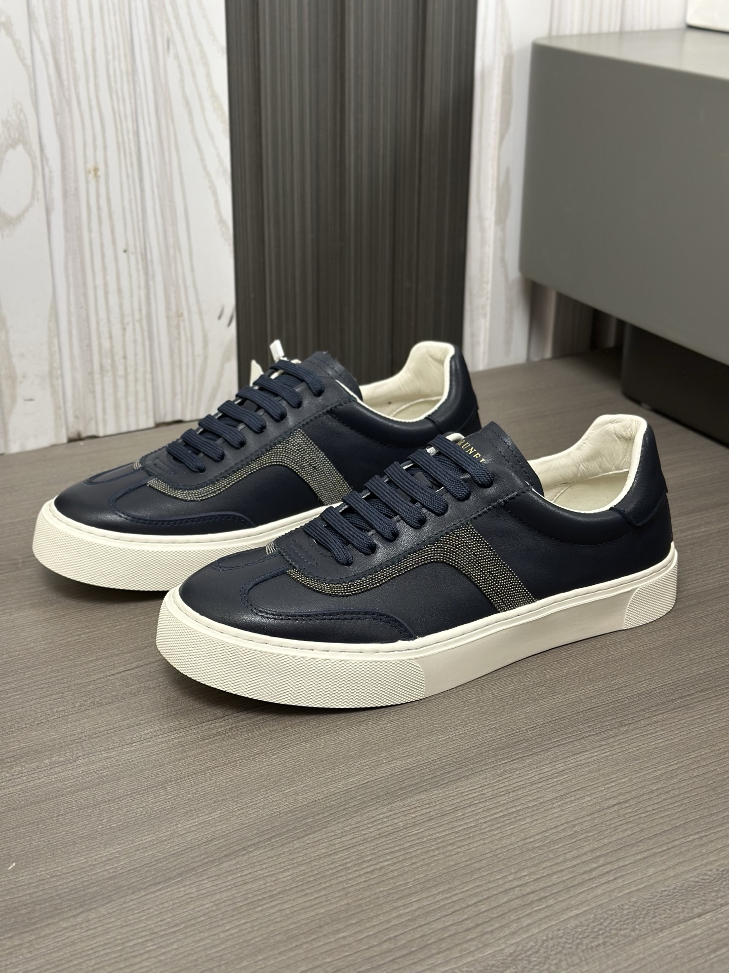 Brunello Cucinelli 2025 ss primavera y verano nuevos zapatos de los hombres a que se refiere (BC) Es