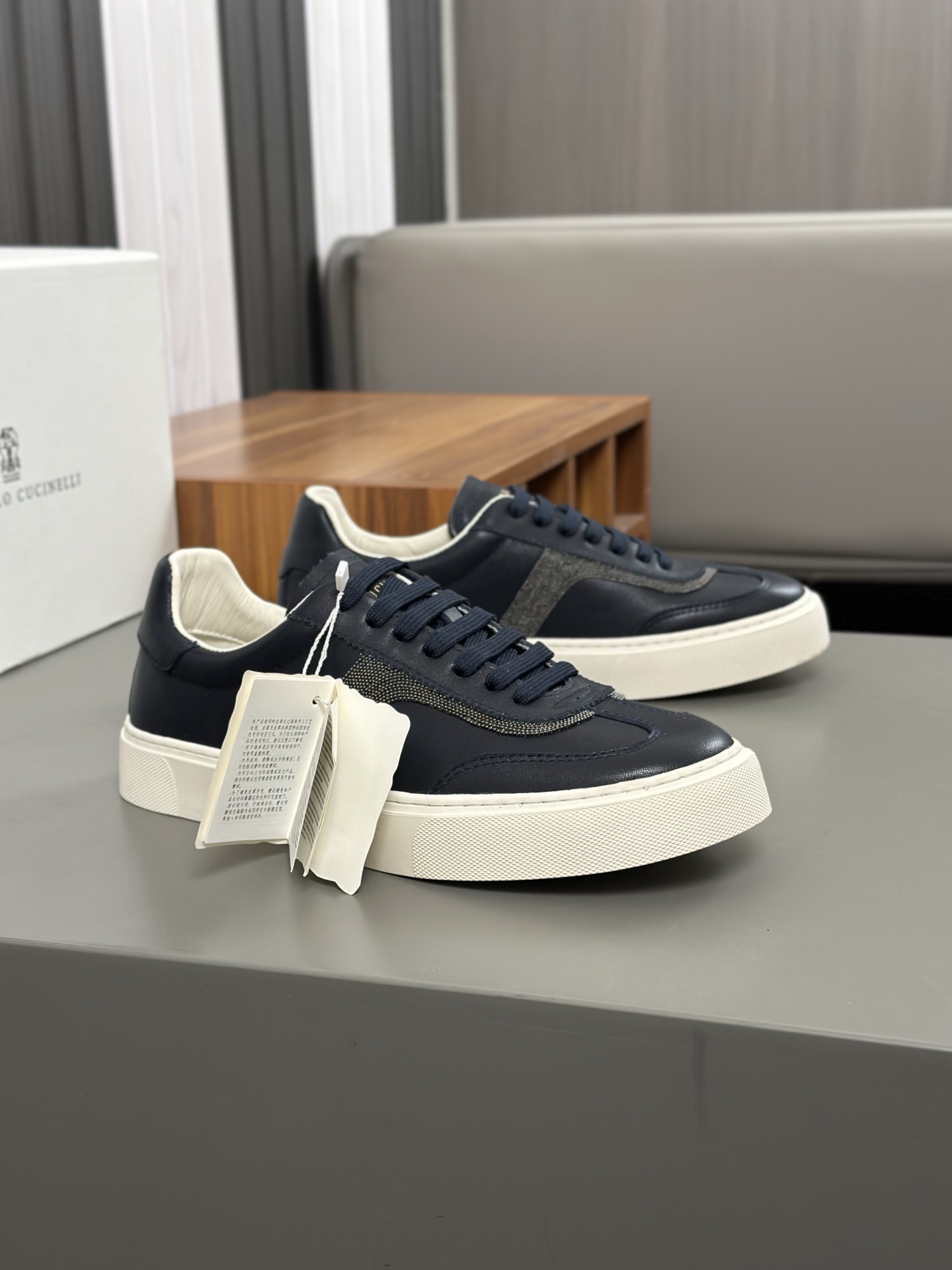 Brunello Cucinelli 2025 ss primavera y verano nuevos zapatos de los hombres a que se refiere (BC) Es