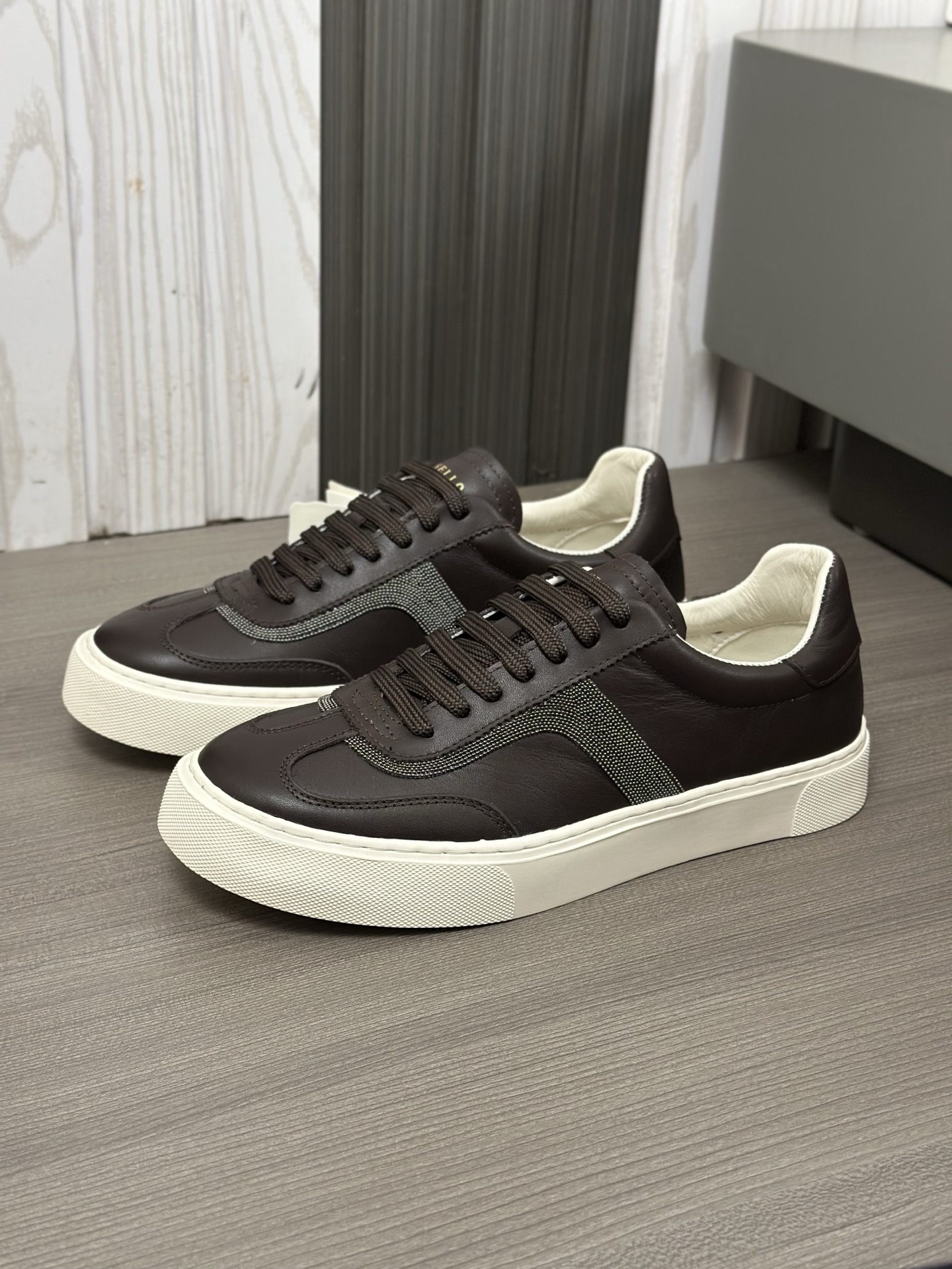 Brunello Cucinelli 2025 ss primavera y verano nuevos zapatos de los hombres a que se refiere (BC) Es