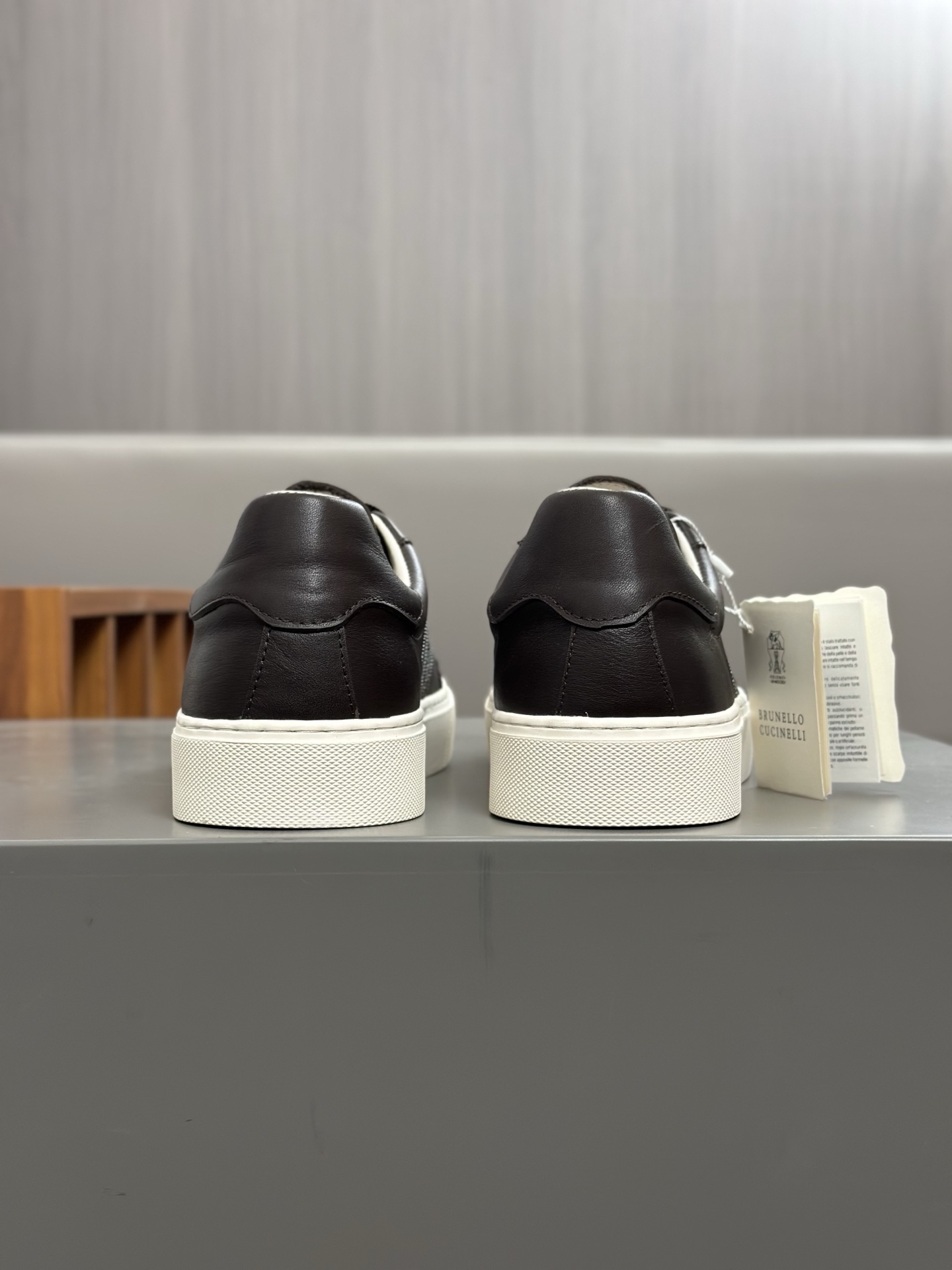 Brunello Cucinelli 2025 ss primavera y verano nuevos zapatos de los hombres a que se refiere (BC) Es