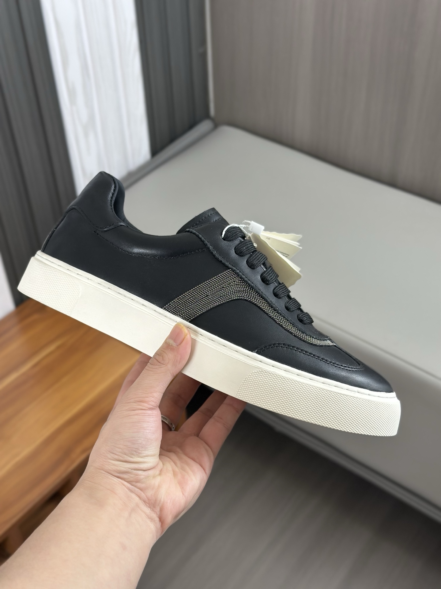 Brunello Cucinelli 2025 ss primavera y verano nuevos zapatos de los hombres a que se refiere (BC) Es