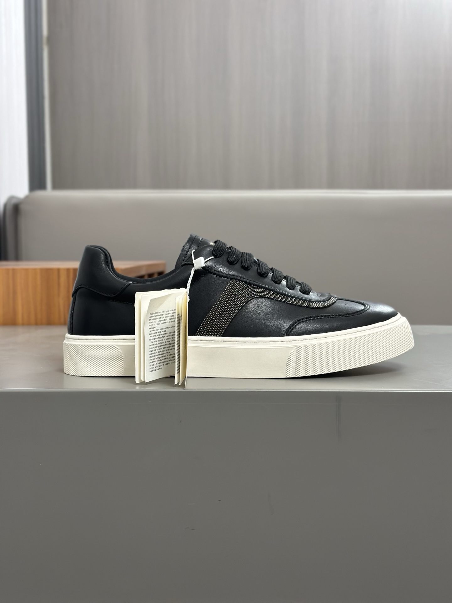 Brunello Cucinelli 2025 ss primavera y verano nuevos zapatos de los hombres a que se refiere (BC) Es