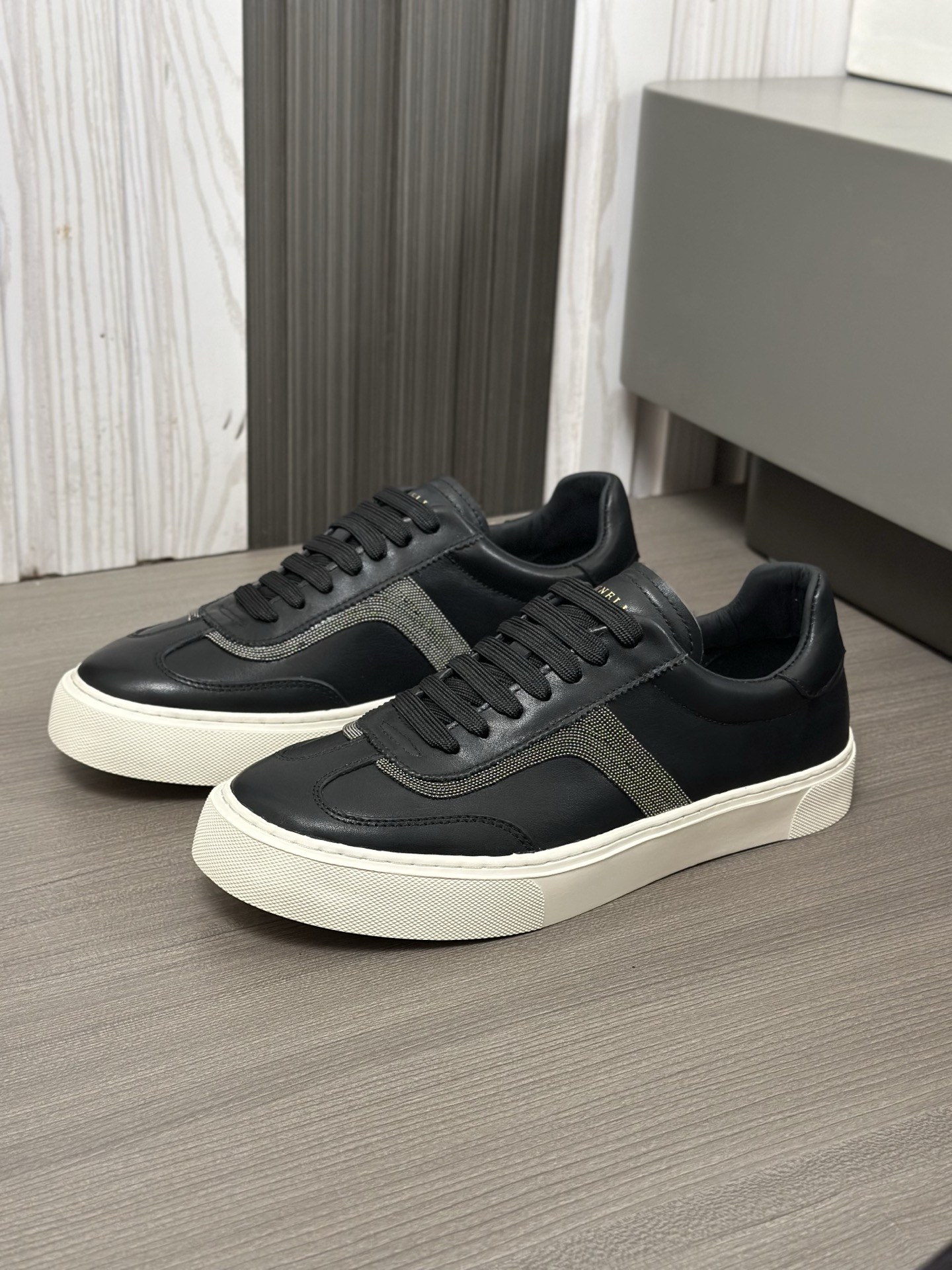 Brunello Cucinelli 2025 ss primavera y verano nuevos zapatos de los hombres a que se refiere (BC) Es