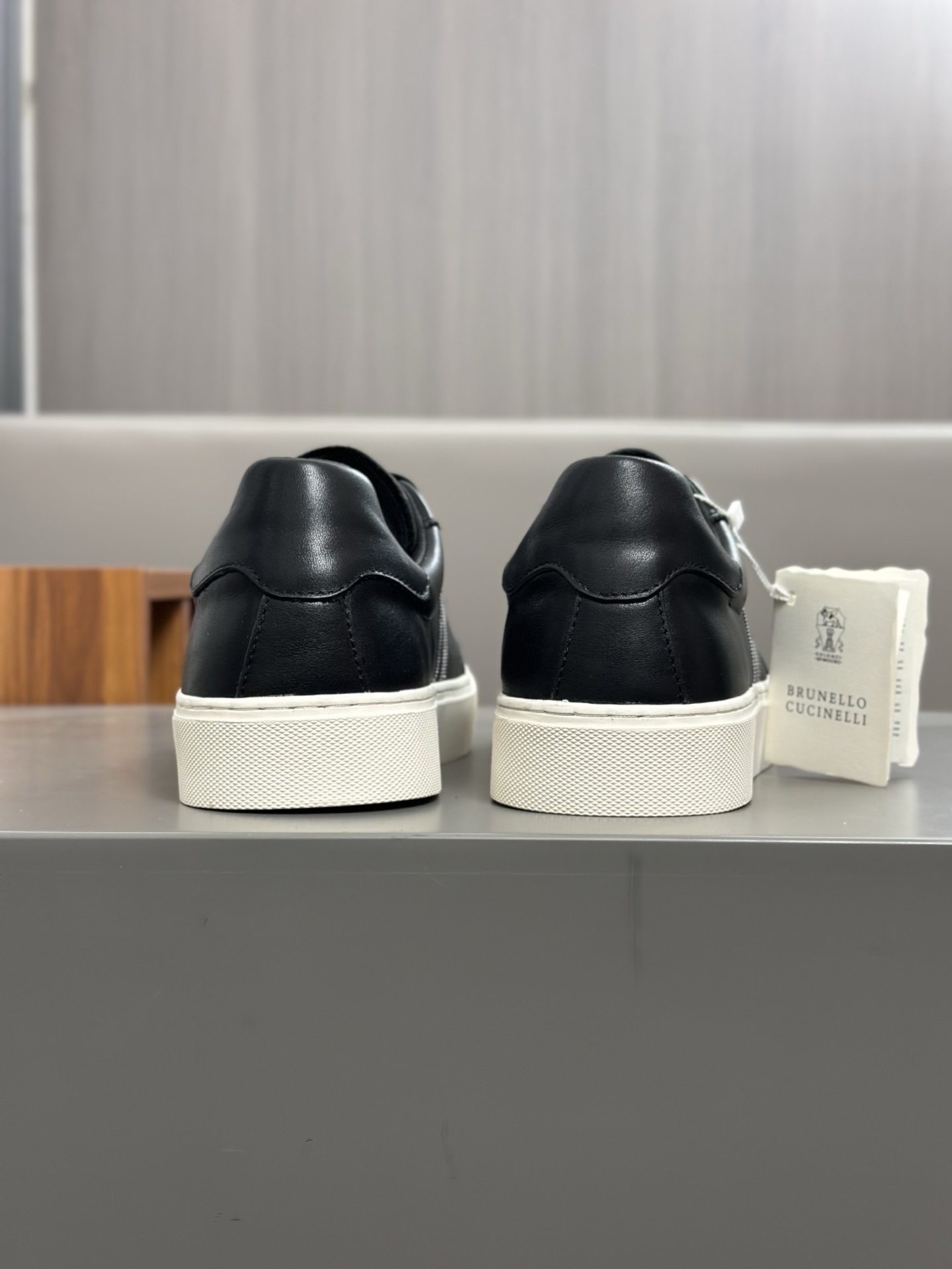 Brunello Cucinelli 2025 ss primavera y verano nuevos zapatos de los hombres a que se refiere (BC) Es