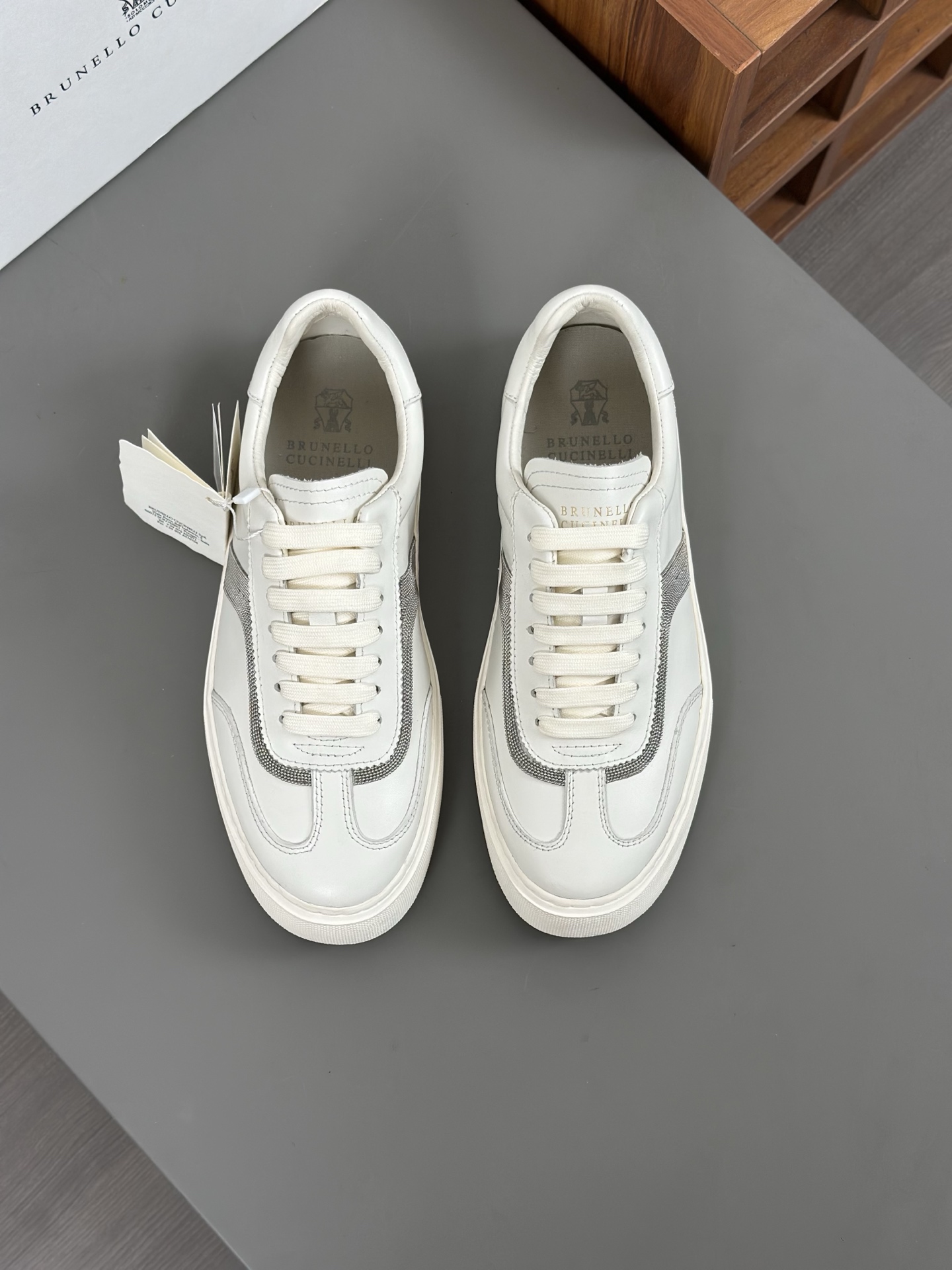 Brunello Cucinelli 2025 ss primavera y verano nuevos zapatos de los hombres a que se refiere (BC) Es