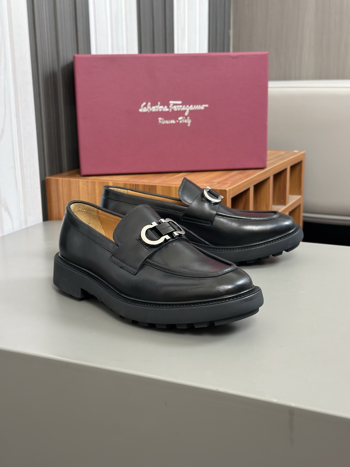 Salvatore Ferragamo Men's Leather Loafers with Buckle Detail - Black 7 i1742173480208 625 0 5