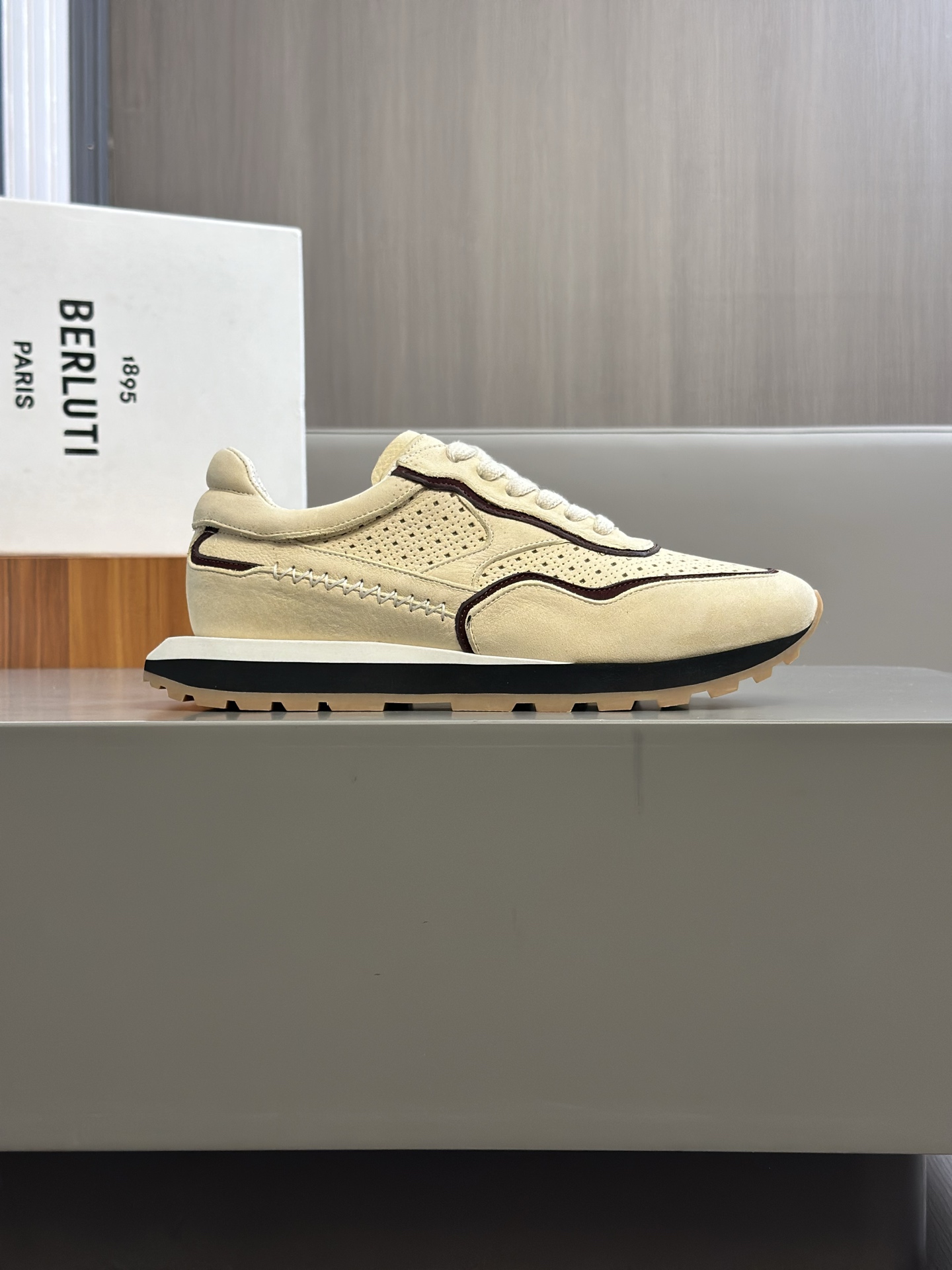 Nuevos zapatos Berluti Bruti para hombre Muy trabajados Puramente hechos a mano Este zapato excepcio