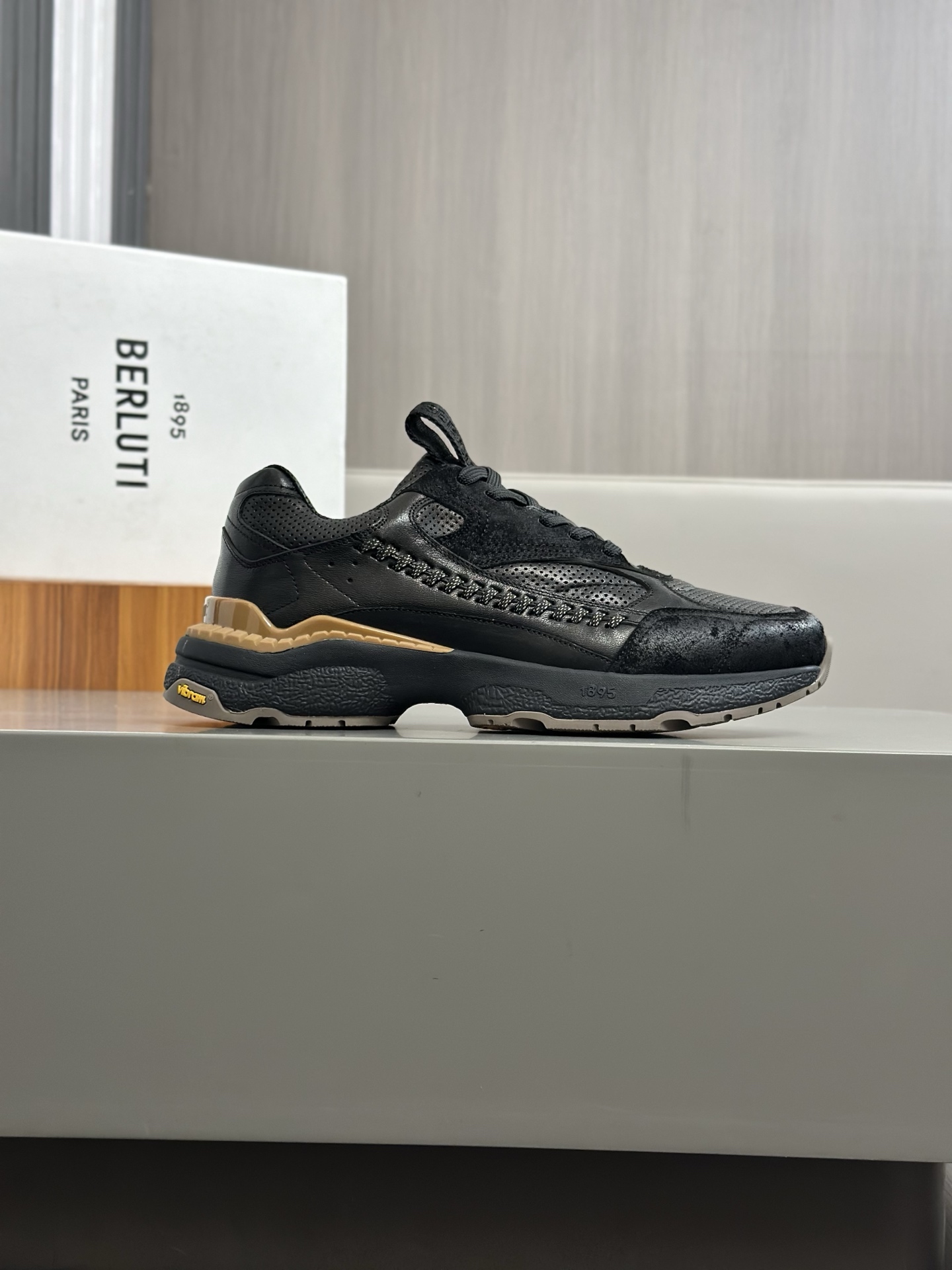 Nuevos zapatos Berluti Bruti para hombre Muy trabajados Puramente hechos a mano Este zapato excepcio