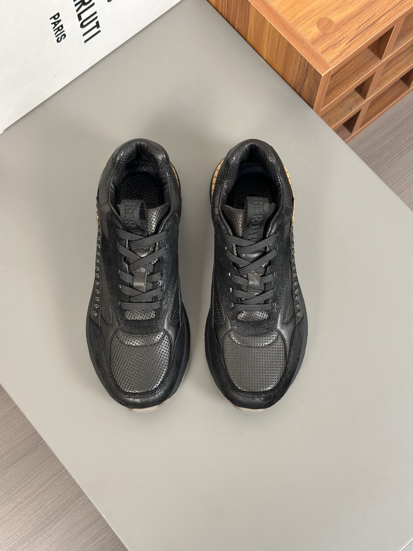 Nuevos zapatos Berluti Bruti para hombre Muy trabajados Puramente hechos a mano Este zapato excepcio