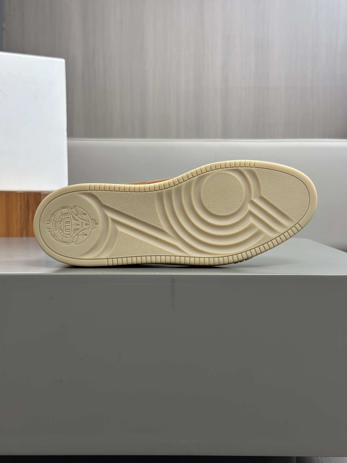 Nuevos zapatos Berluti Bruti para hombre Muy trabajados Puramente hechos a mano Este zapato excepcio