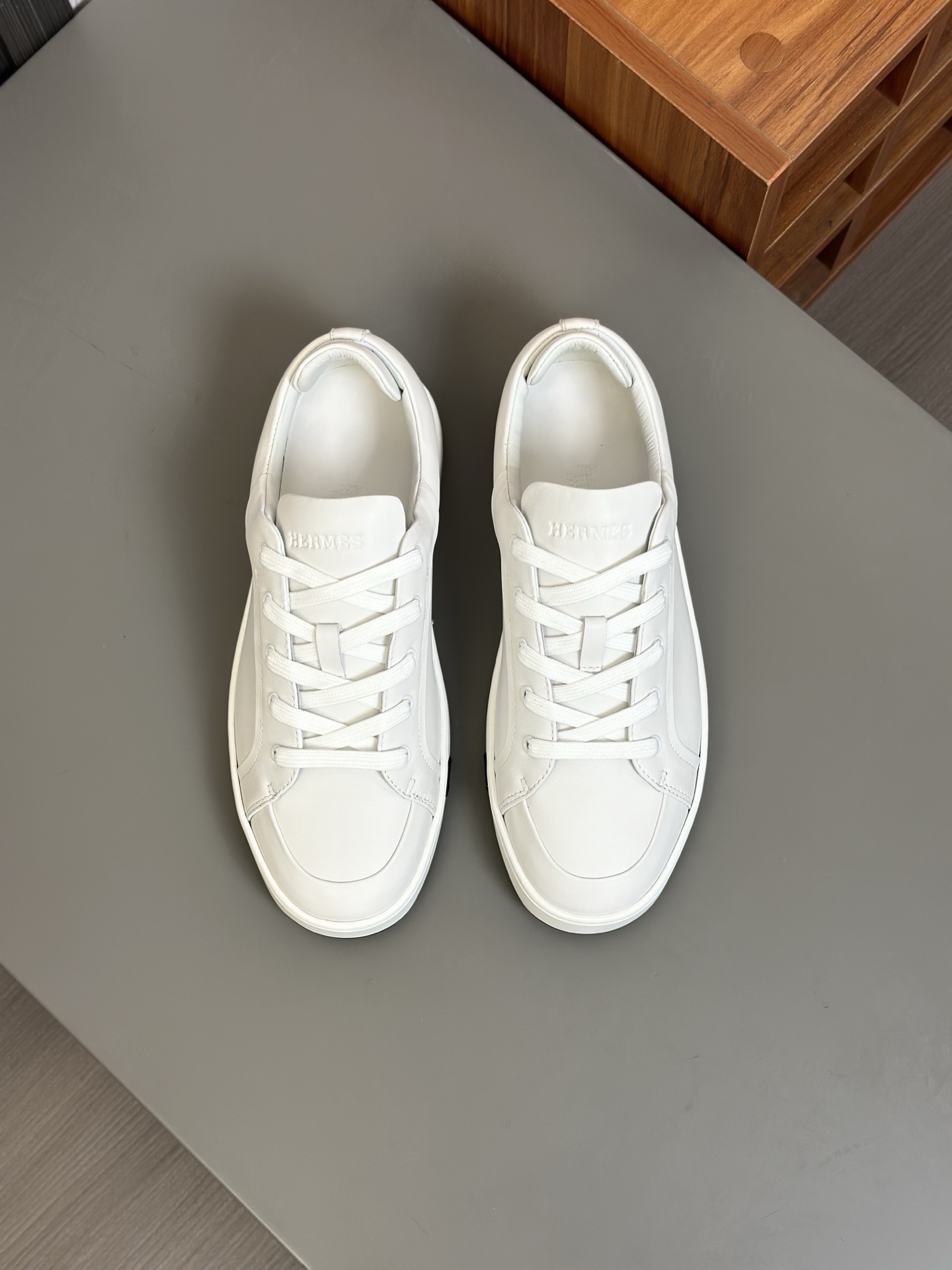 Hermès White Nappa Leather Sneakers for Men, Designer Casual Shoes 2 i1742174796706 2751 0 0