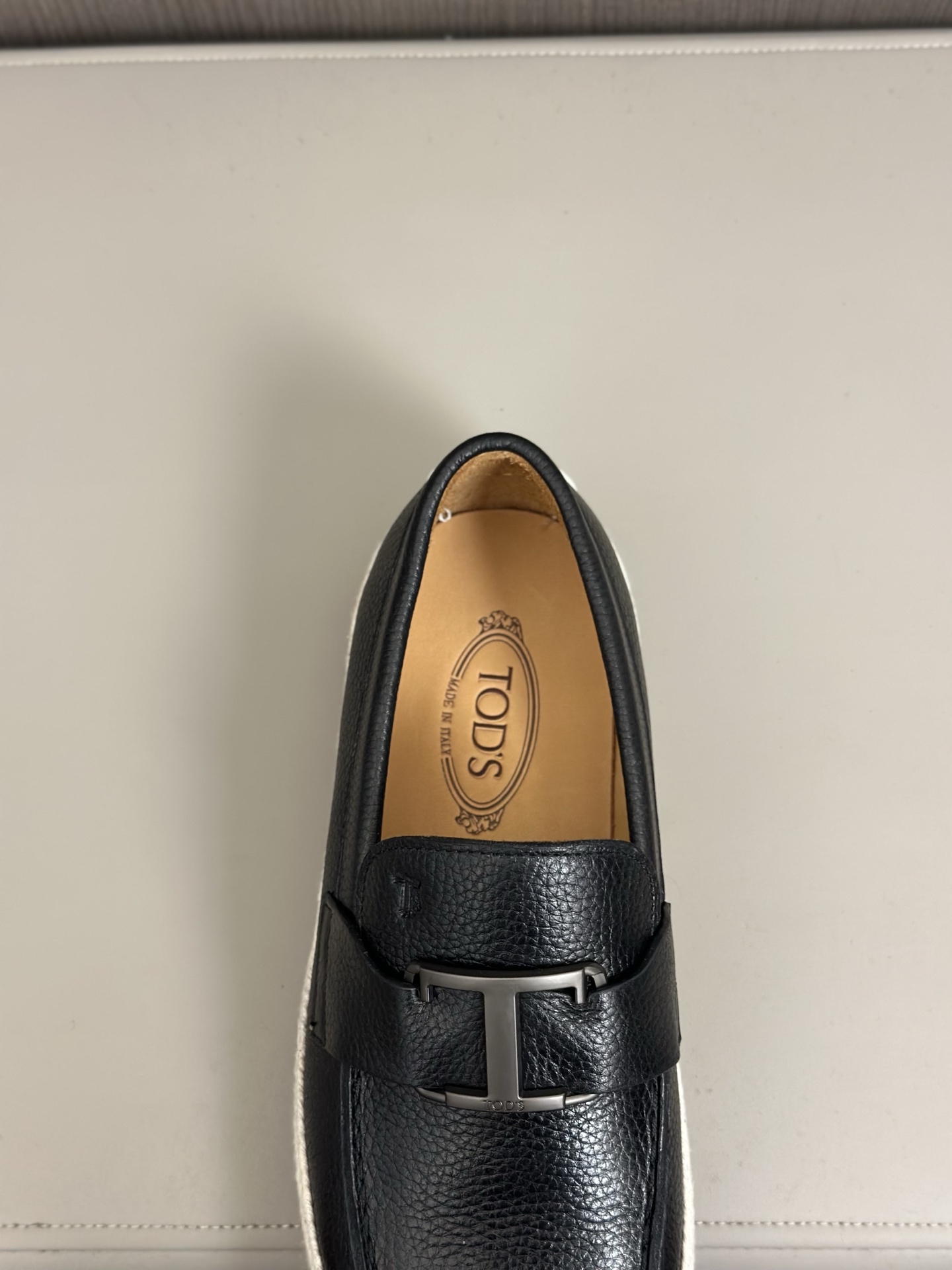 TOD'S/TOD'S nuevos hombres Mocasines zapatos casuales, este entrenador está hecho de cuero de piel d