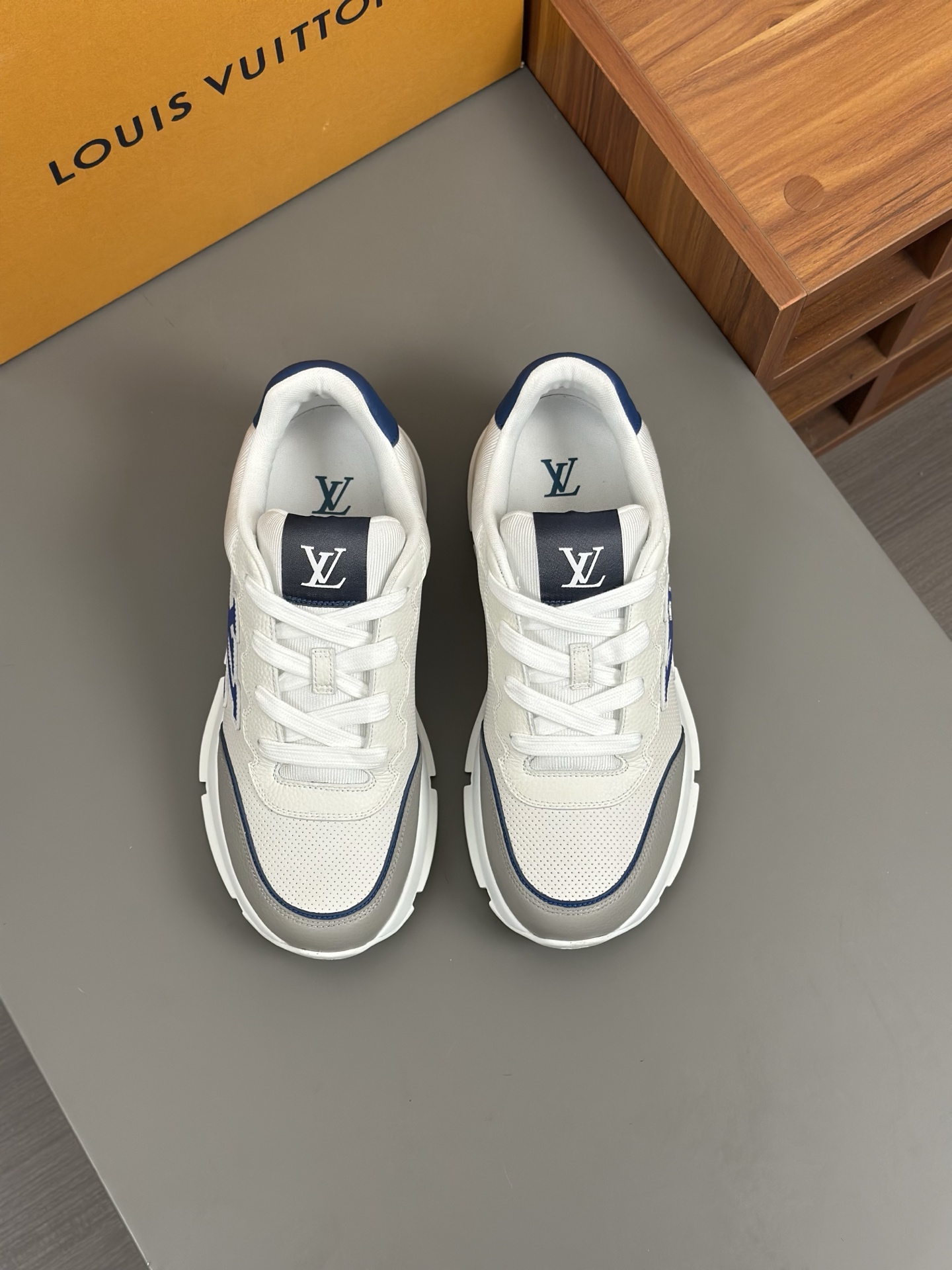 Louis Vuitton Trainer Sneakers: Iconic Design, Premium Quality (Sizes 39-44) 2 i1742542836621 2026 0 0