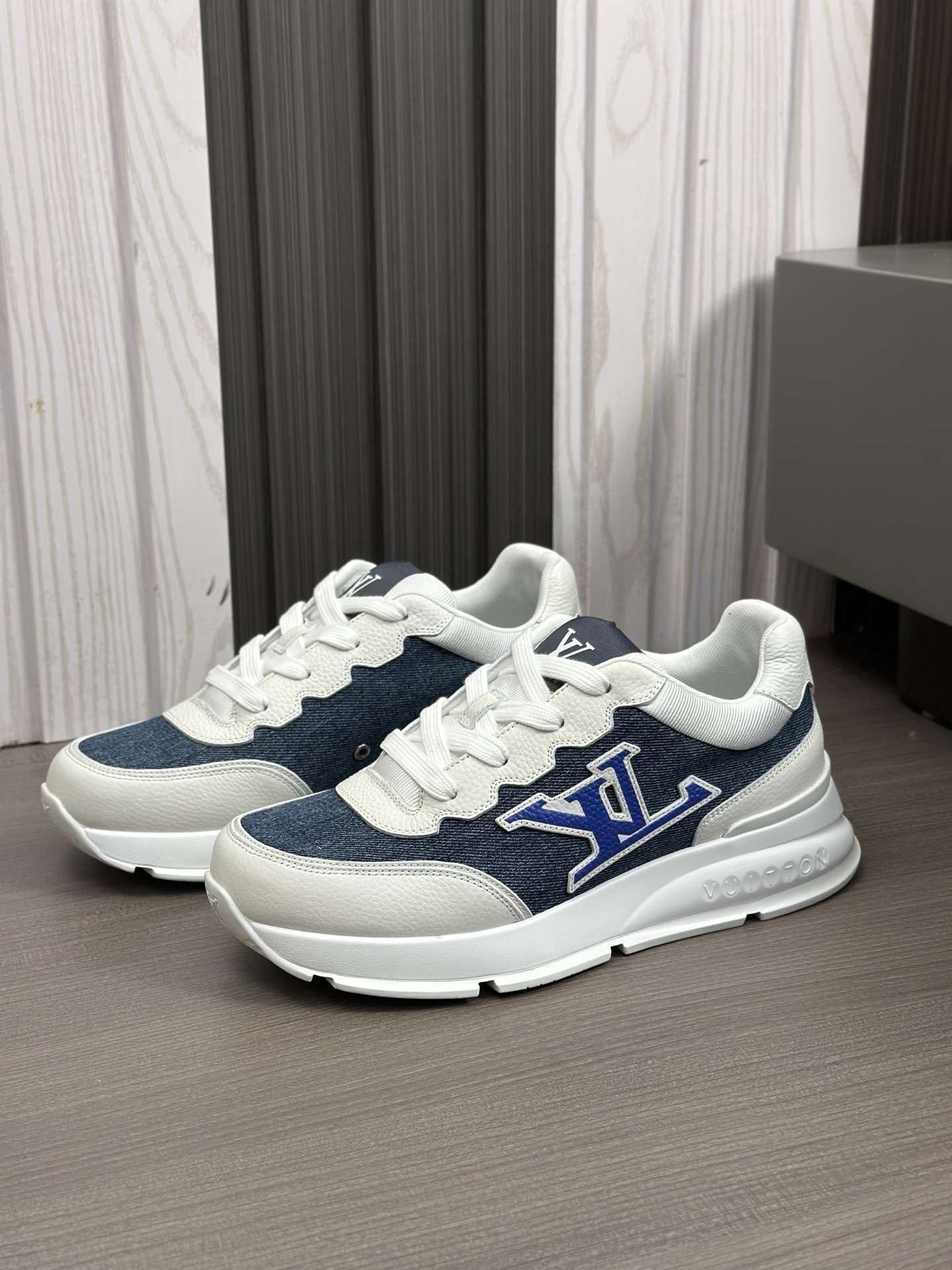 Louis Vuitton Trainer Sneakers - Upgraded Quality, Superb Details, Limited Edition 6 i1742542862876 5638 0 4