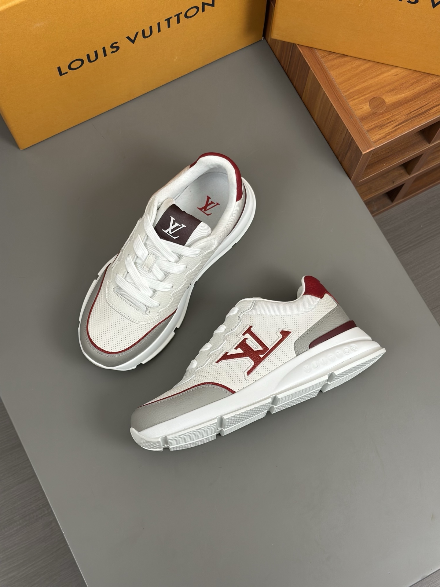 Louis Vuitton Trainer Sneakers: Stylish, Comfortable, and High-Quality Design 3 i1742542874029 3579 0 1