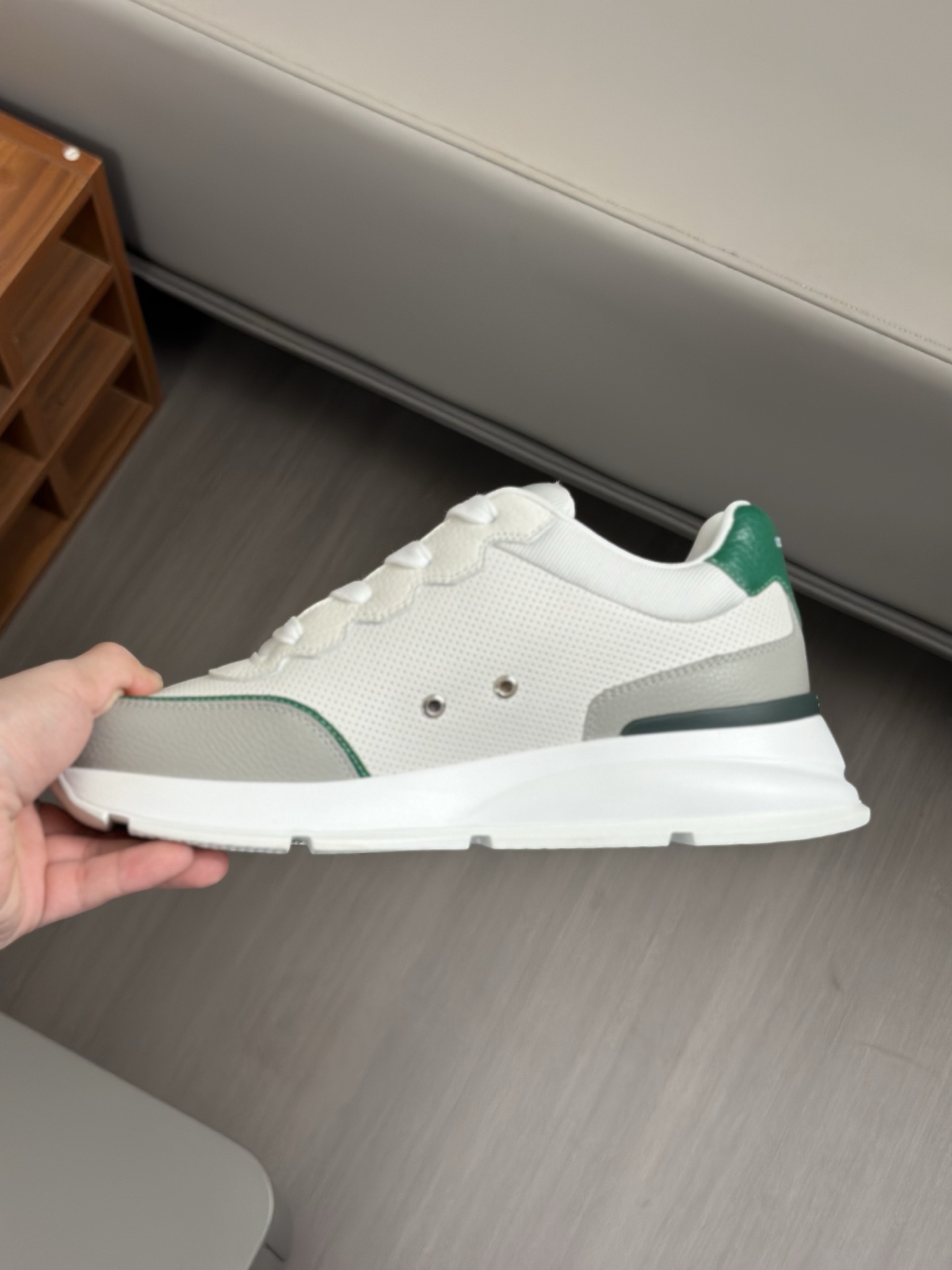 Louis Vuitton Trainer Sneakers: Upgraded Quality, Stylish Design, Limited Edition 7 i1742544035434 3730 0 5