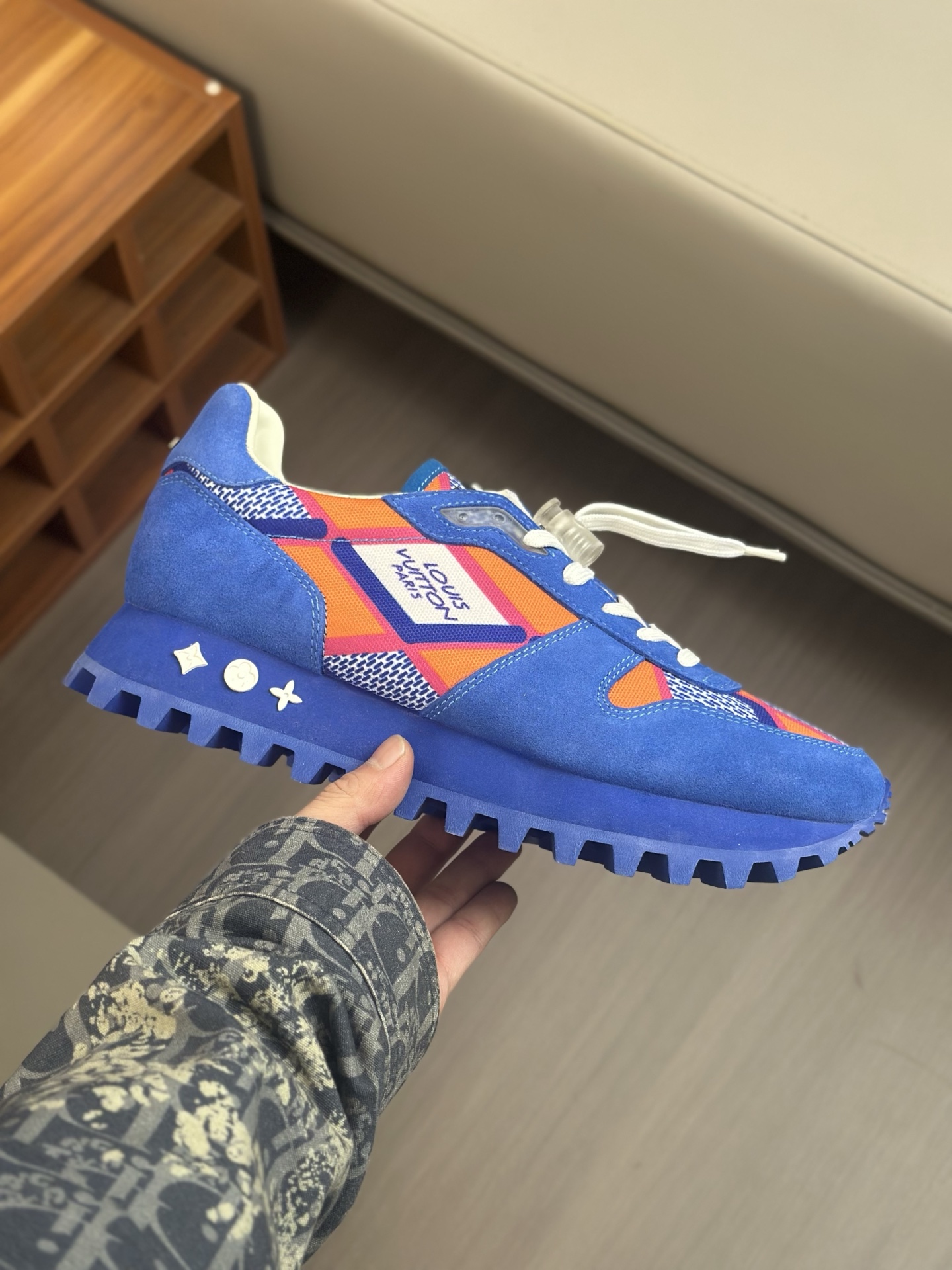 Louis Vuitton Men's Blue Leather and Printed Fabric Casual Sneakers 8 i1742765896004 3552 0 6