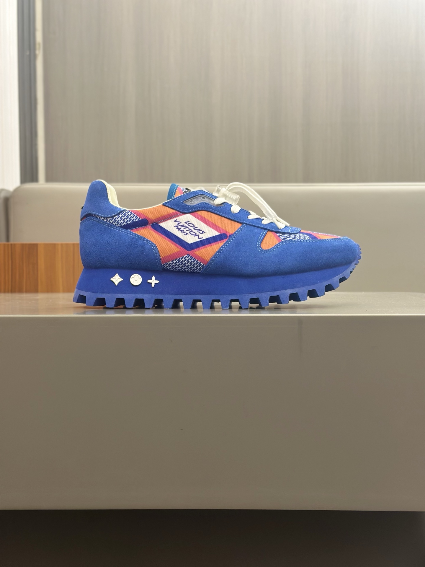 Louis Vuitton Men's Blue Leather and Printed Fabric Casual Sneakers 4 i1742765896179 4727 0 2
