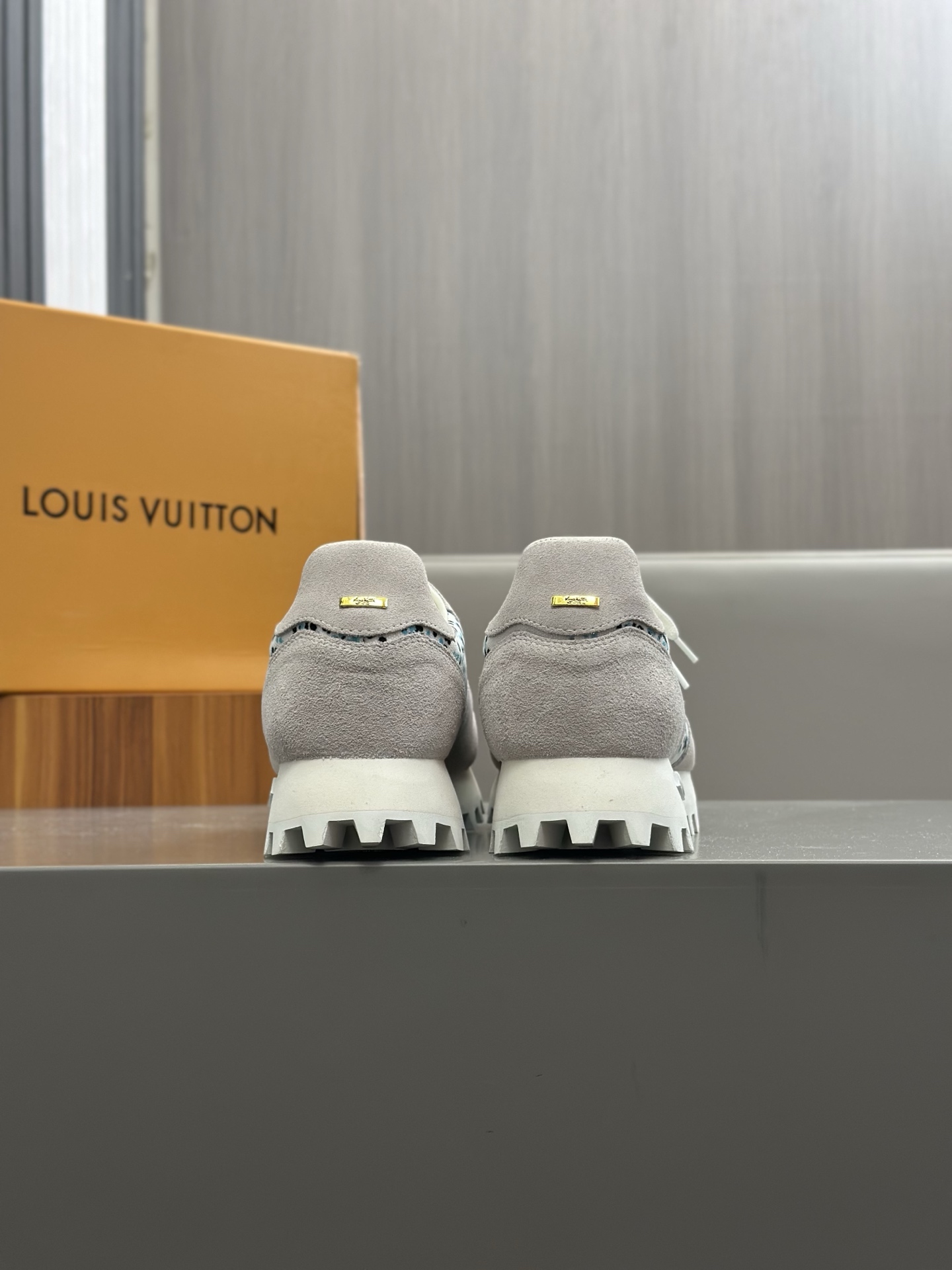 Men's Designer Fashion Sneakers: Italian Leather, Comfortable Fit (Sizes 38-44) 10 i1742766139152 8686 0 8