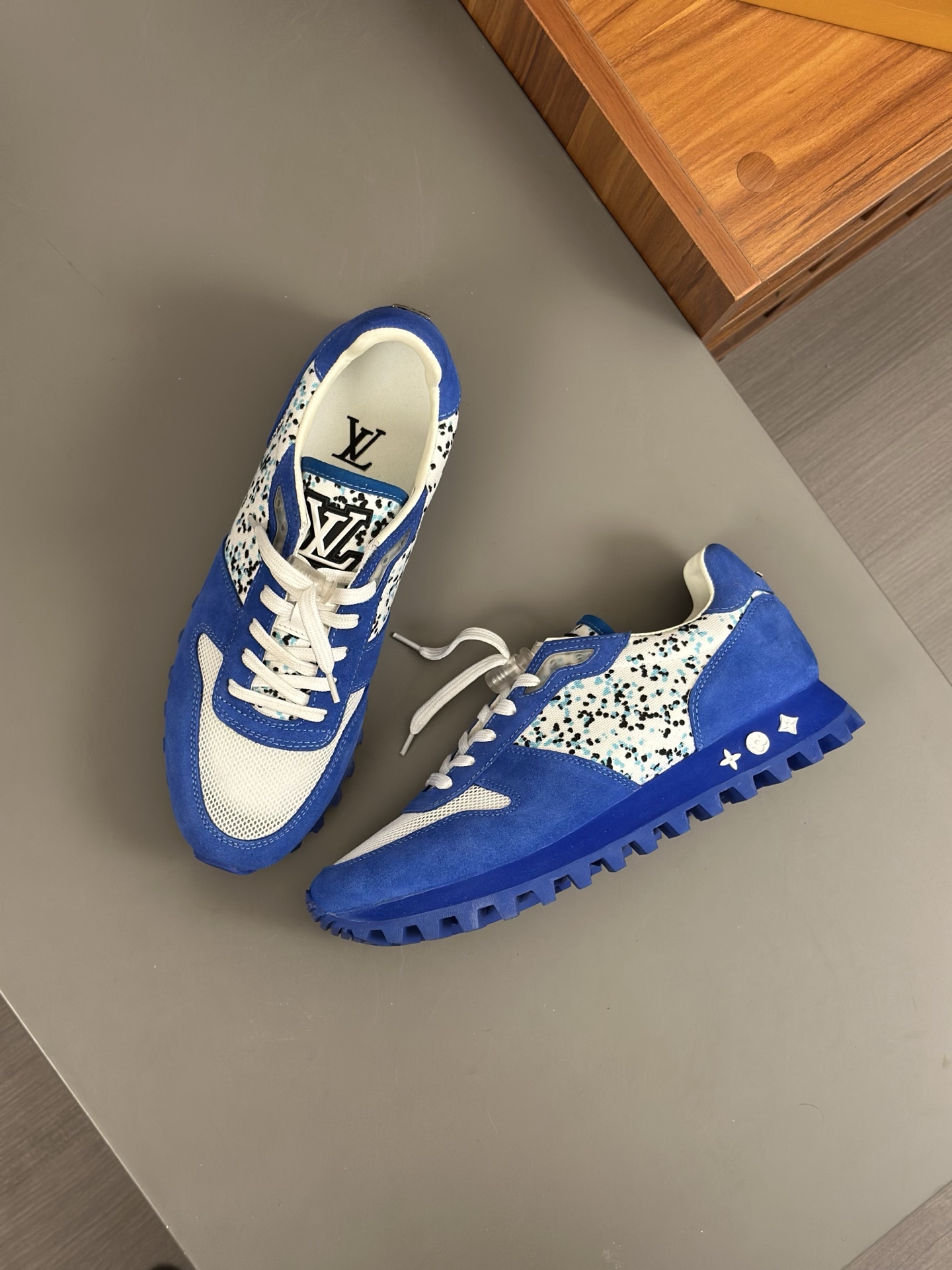 Louis Vuitton Men's Blue Leather and Printed Fabric Casual Sneakers 3 i1742766284258 7852 0 1