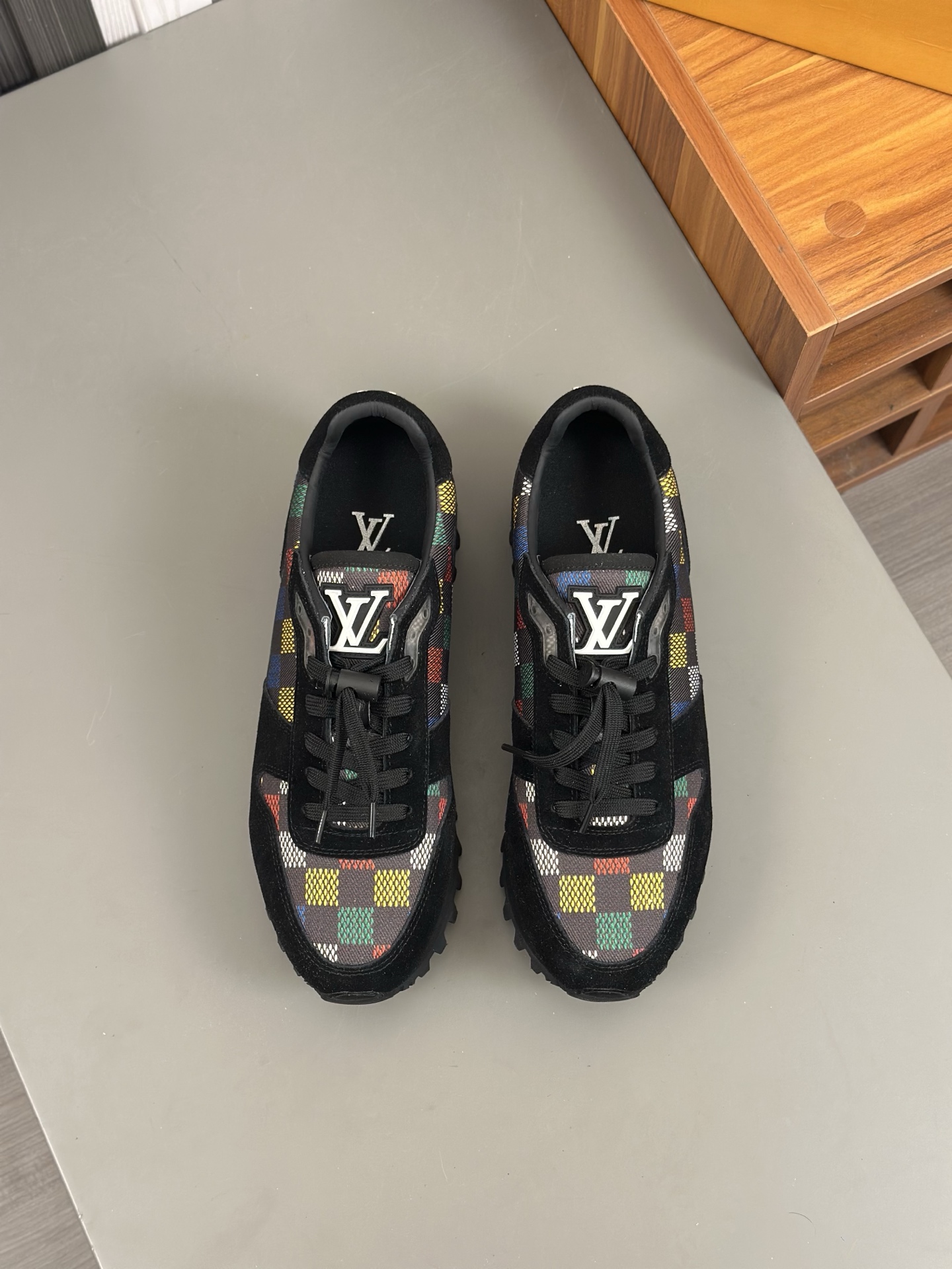 Louis Vuitton Men's Multicolor Checkered Print Leather Casual Sneakers 1 Louis Vuitton Men's Multicolor Checkered Print Leather Casual Sneakers
