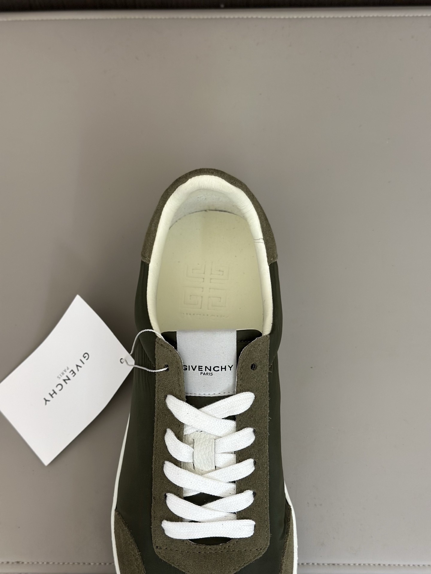 Givenchy Men's Low-Top Canvas Sneakers with 4G Logo - Stylish & Comfortable 8 i1742766618786 4788 0 6