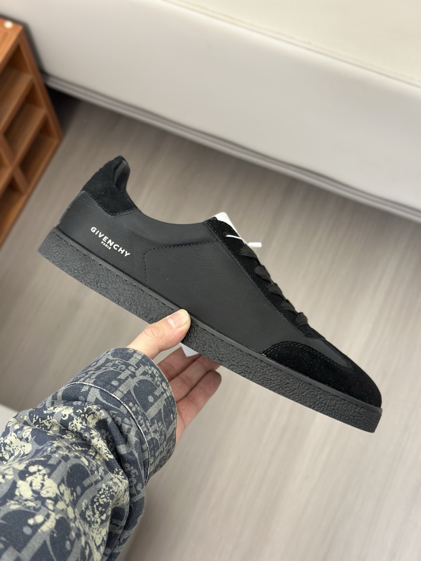 GIVENCHY Men's Low-Top Canvas Sneakers, Breathable and Comfortable 7 i1742766726638 4263 0 5