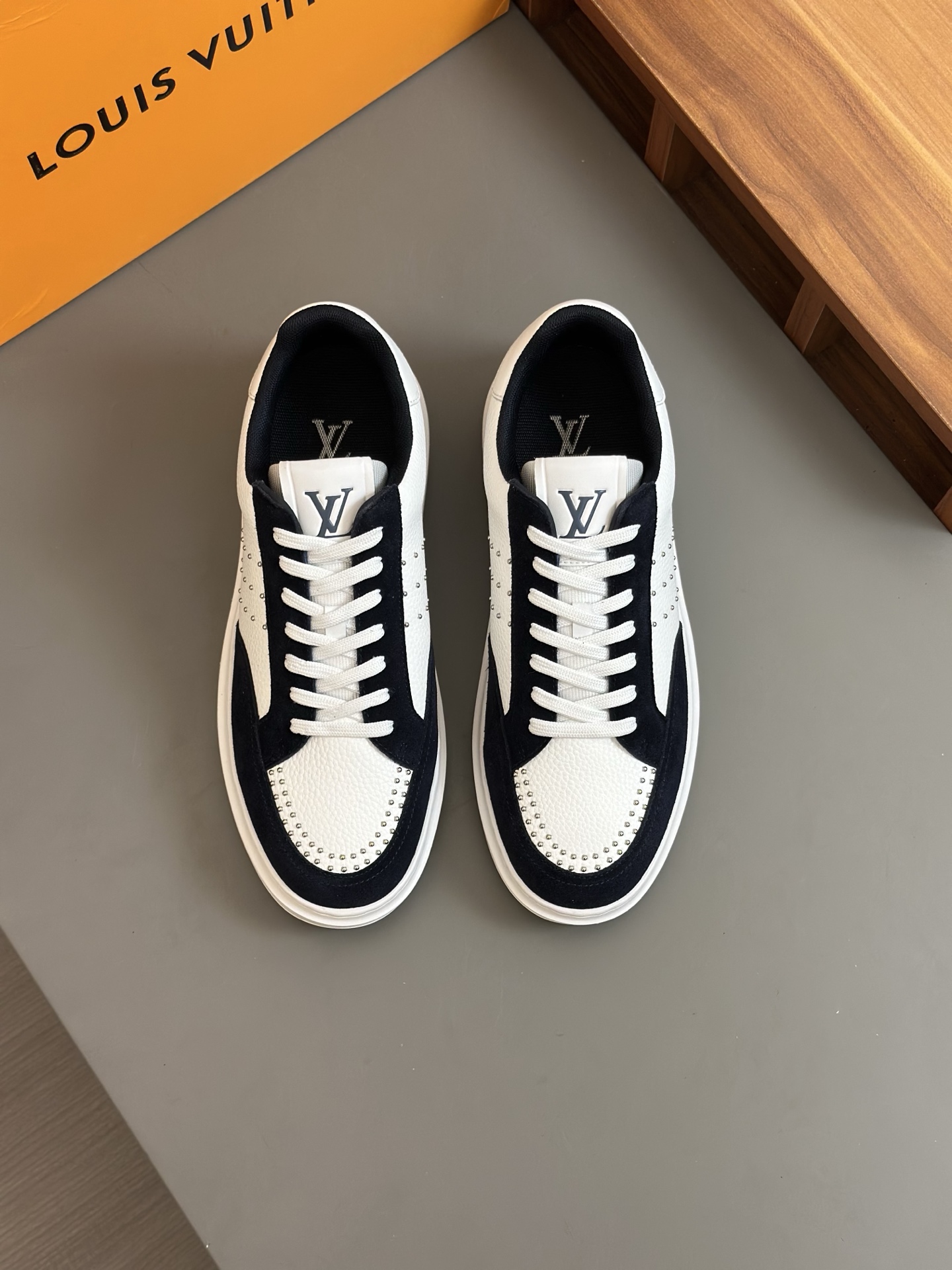 Louis Vuitton Beverly Hills Monogram Sneakers in White Leather - Size 38-44 2 i1743148299962 7415 0 0
