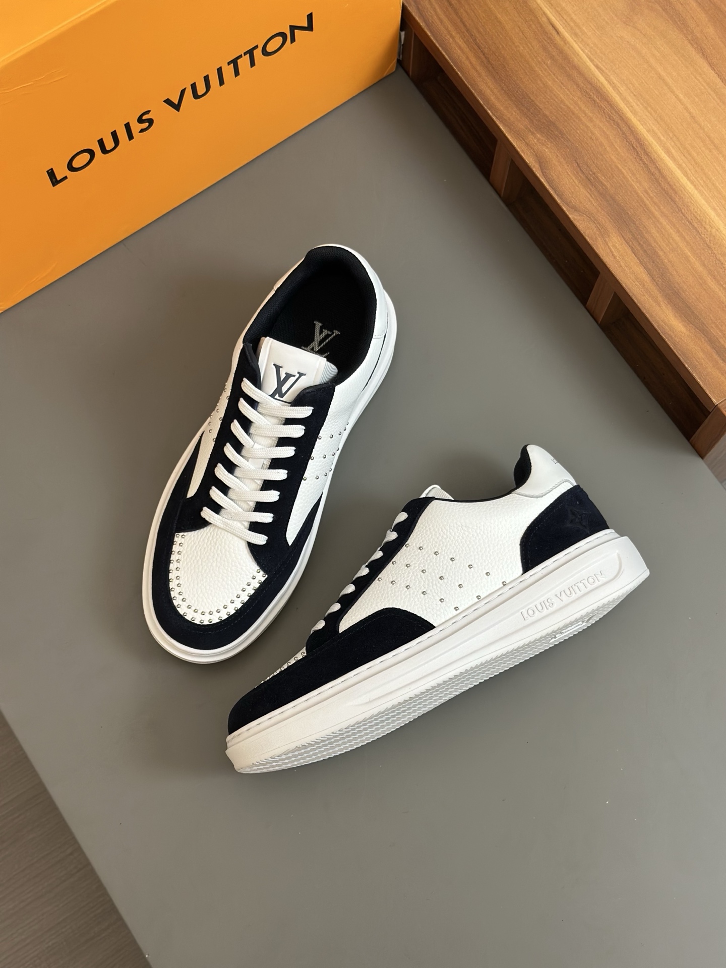 Louis Vuitton Beverly Hills Monogram Sneakers in White Leather - Size 38-44 3 i1743148300734 4945 0 1