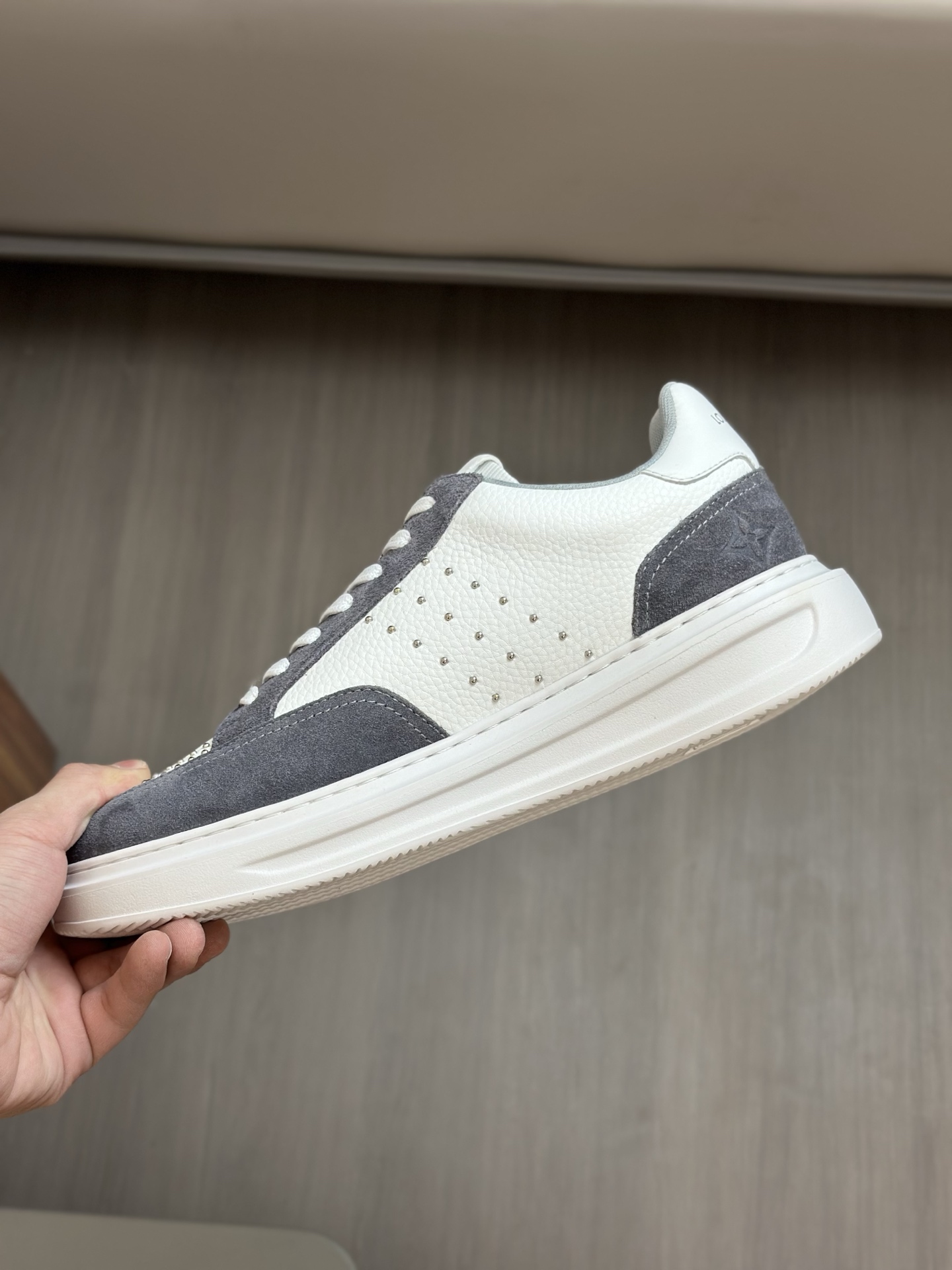 Louis Vuitton Beverly Hills Men's Sneakers Monogram Leather White and Gray 10 i1743148314196 2773 0 8