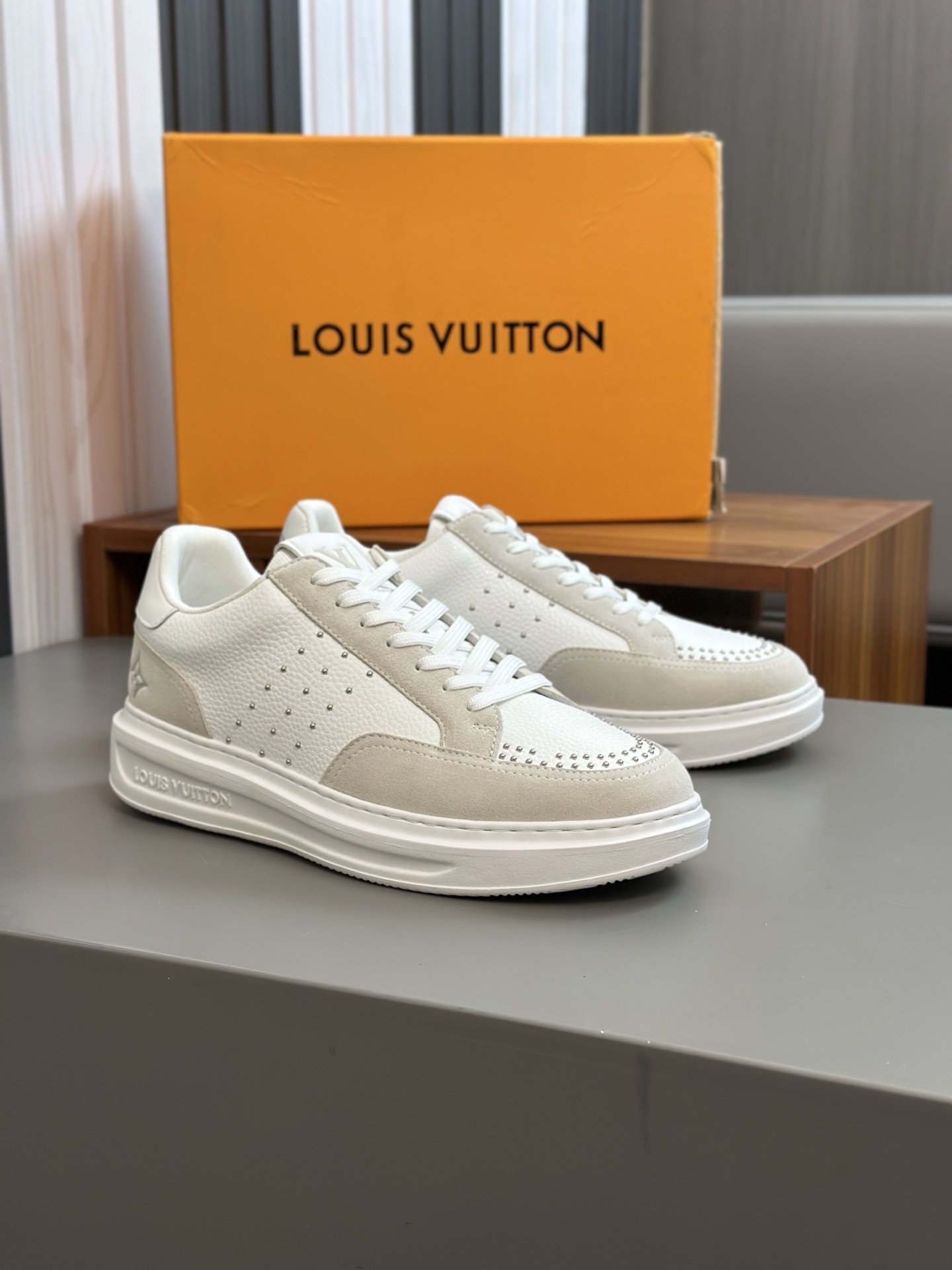 Louis Vuitton Beverly Hills Monogram Sneakers White Leather, Size 38-44 5 i1743148329833 677 0 3