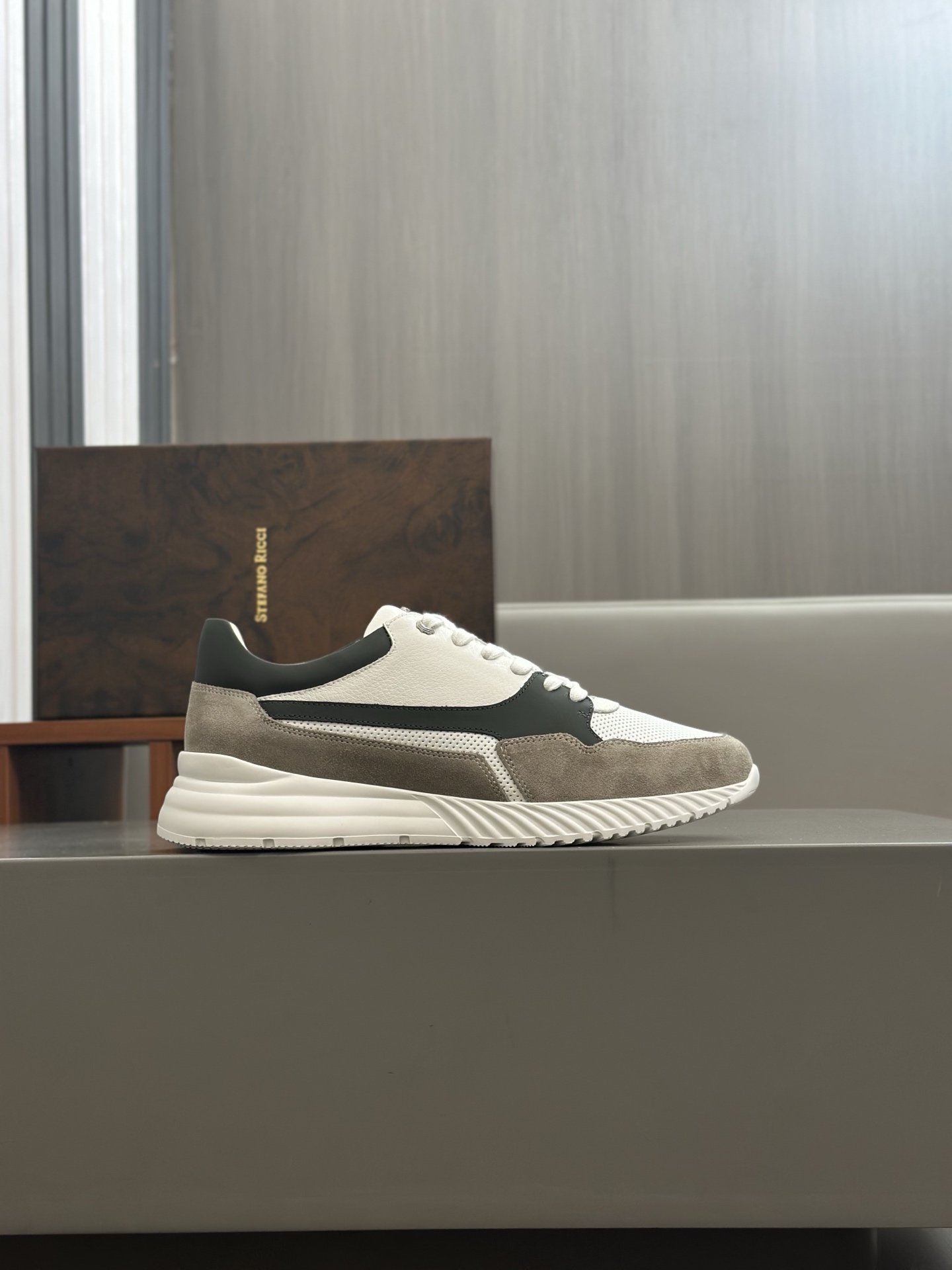 Stefano Ricci Men's Leather Sneakers - Soft Calfskin & Crocodile Print 4 i1743149126341 992 0 2