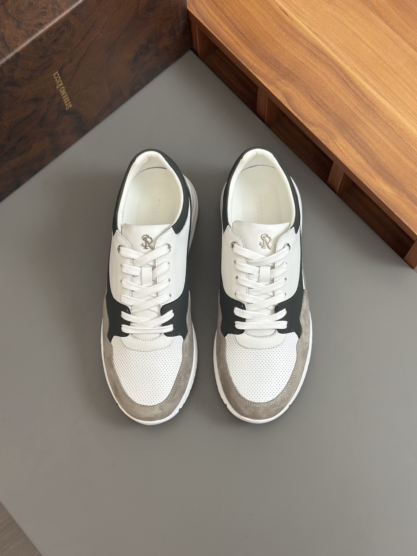 Stefano Ricci Men's Leather Sneakers - Soft Calfskin & Crocodile Print 2 i1743149130636 5697 0 0