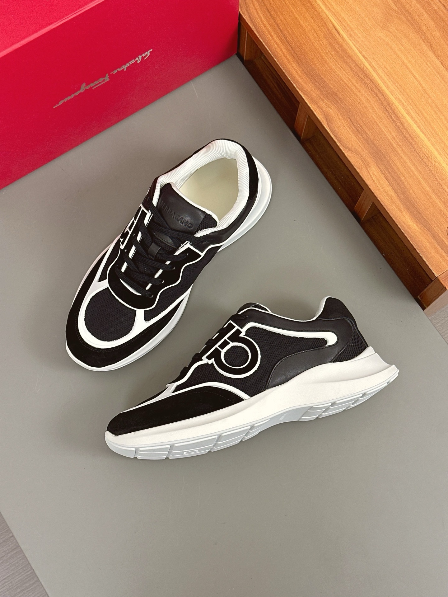 Salvatore Ferragamo Men's Leather & Mesh Low-Top Sneakers - Black/White 3 i1743323570945 204 0 1