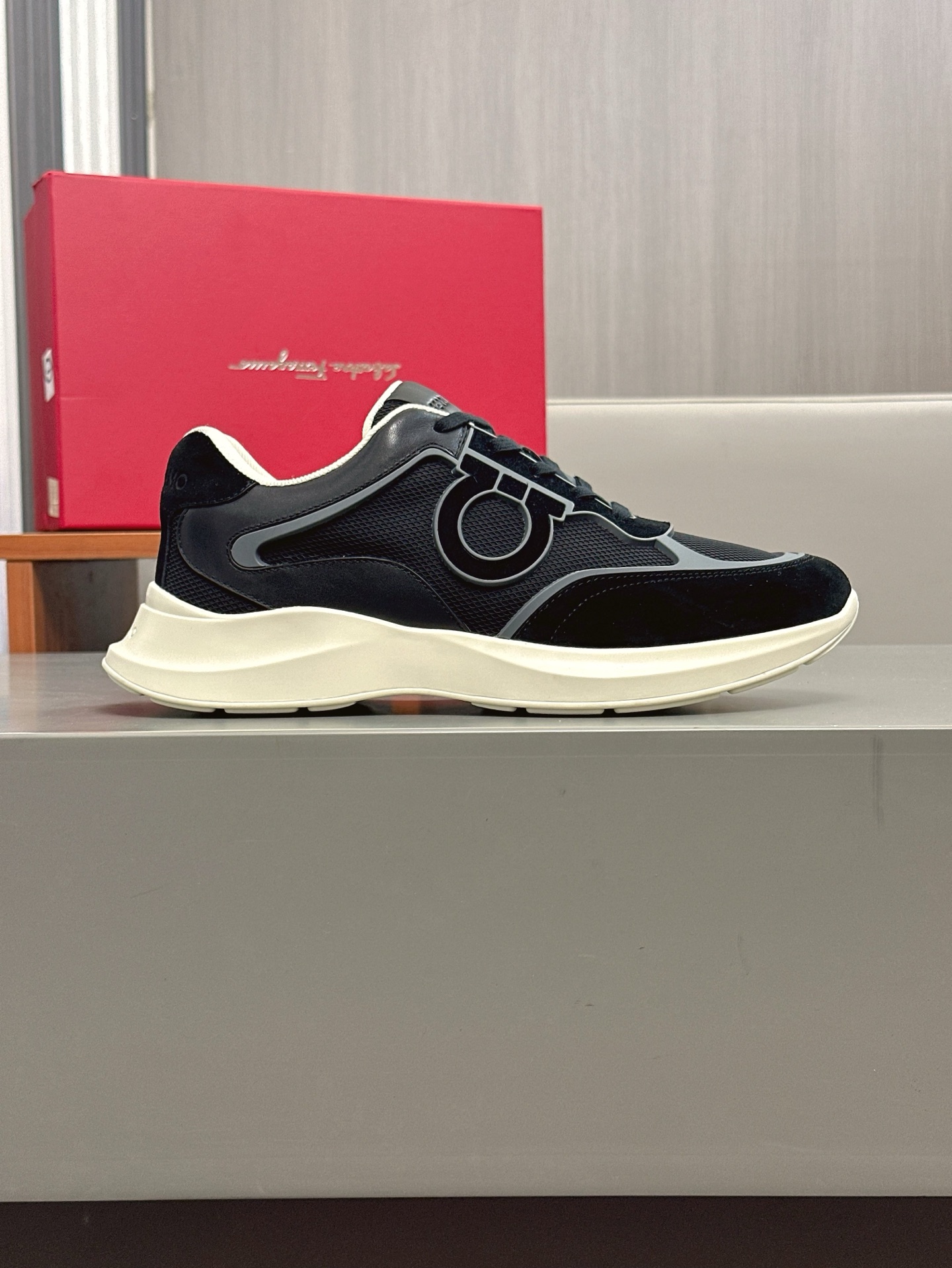 Ferragamo Men's Black Leather and Mesh Low-Top Sneakers 5 i1743323590377 591 0 3