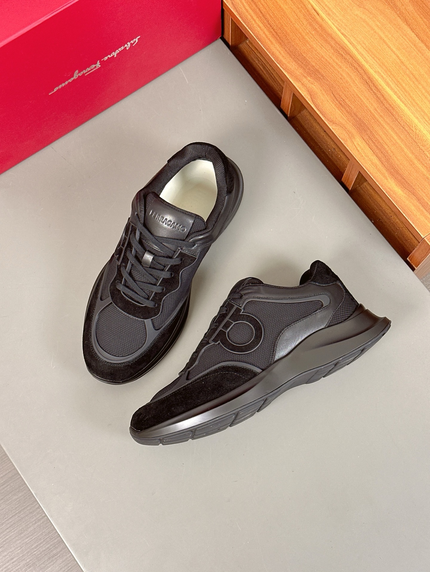 Ferragamo Men's Leather and Mesh Low-Top Sneakers - Classic Style, Comfortable Fit 3 i1743323600934 1545 0 1