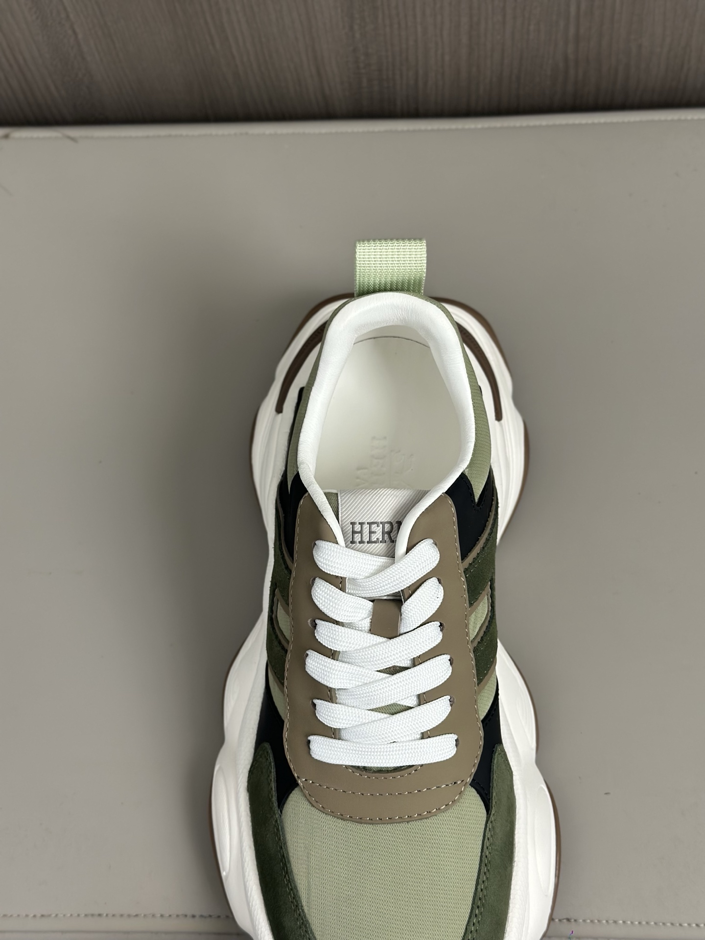 Hermes Men's High-Top Casual Sneakers in Calfskin - Modern Urban Style 10 i1743406448674 3746 0 8