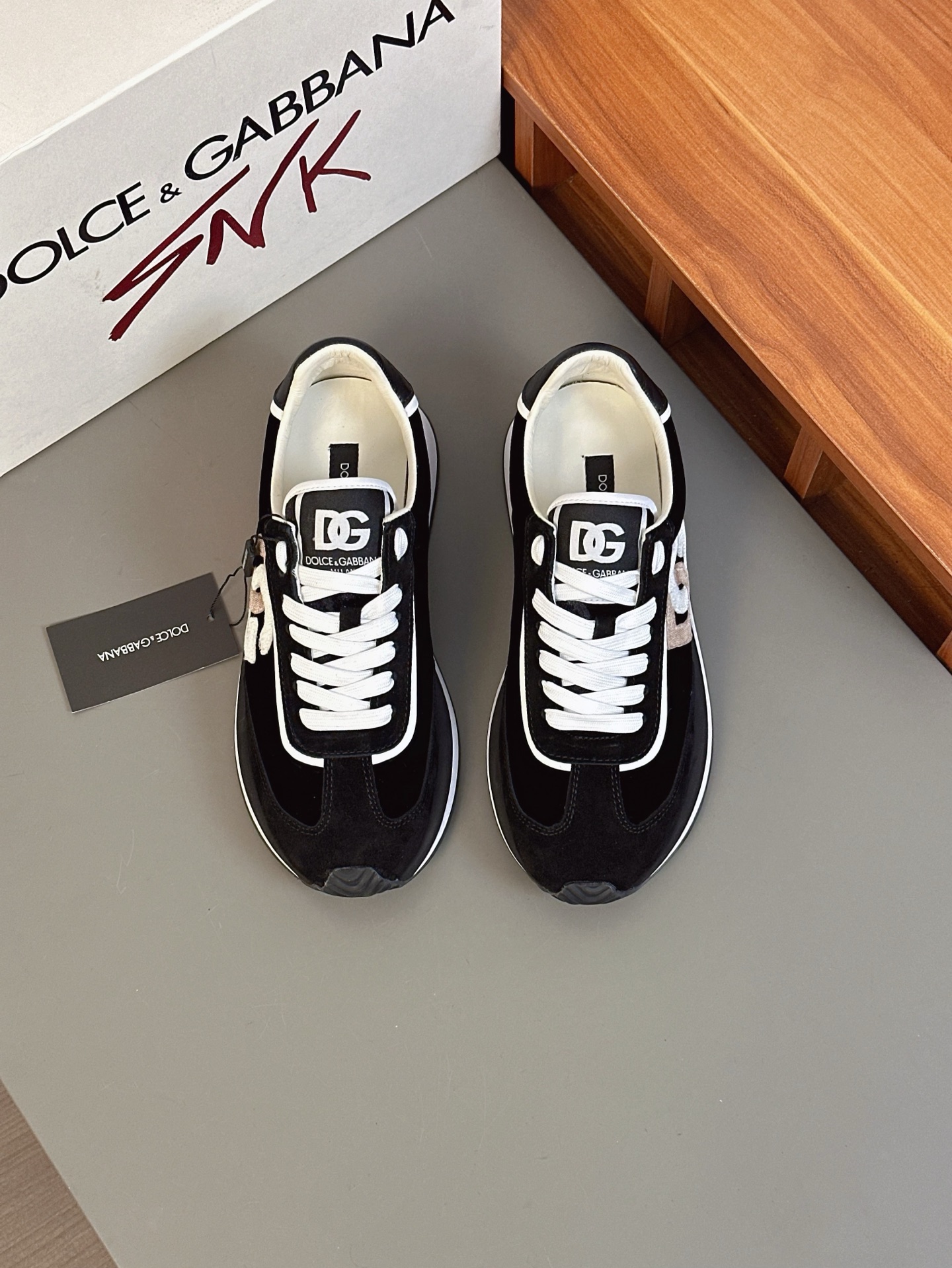 --Nuevo--Dolce&Gabbana--DG de gama alta de los hombres zapatos deportivo-casual. Mostrador superior 