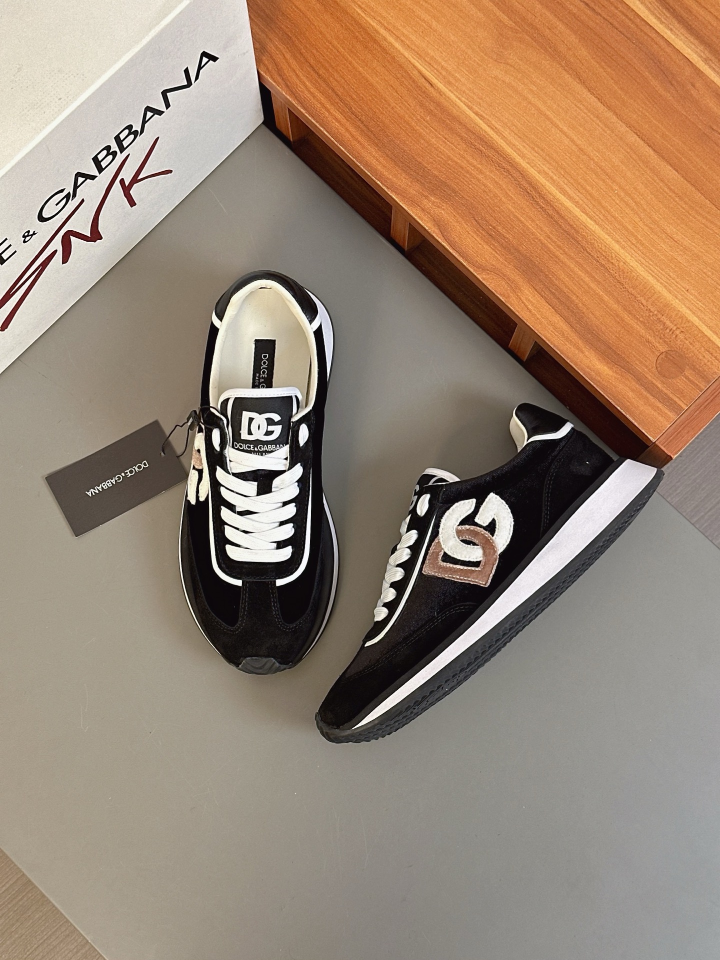 --Nuevo--Dolce&Gabbana--DG de gama alta de los hombres zapatos deportivo-casual. Mostrador superior 
